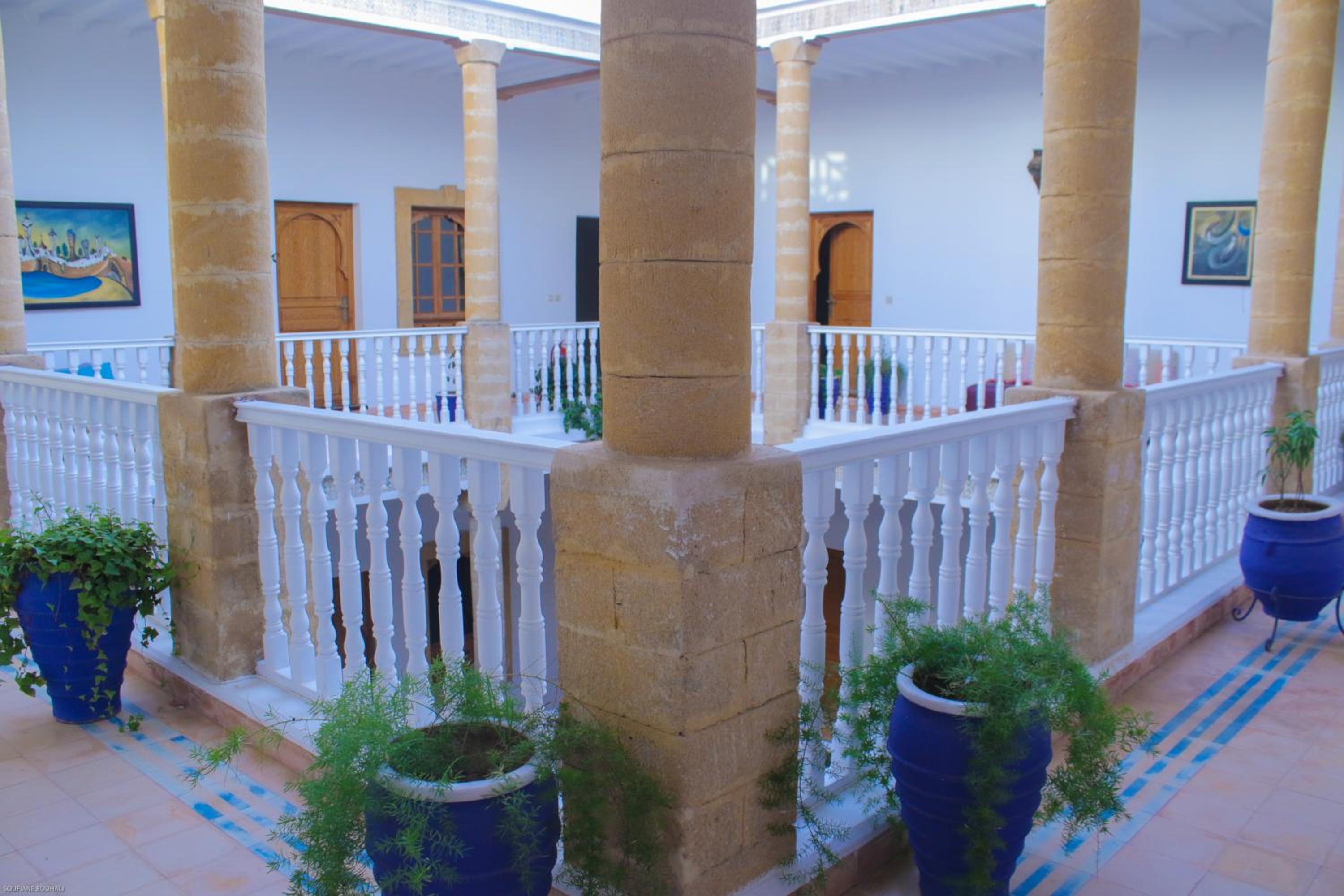 Standard Twin Room - Photo 3