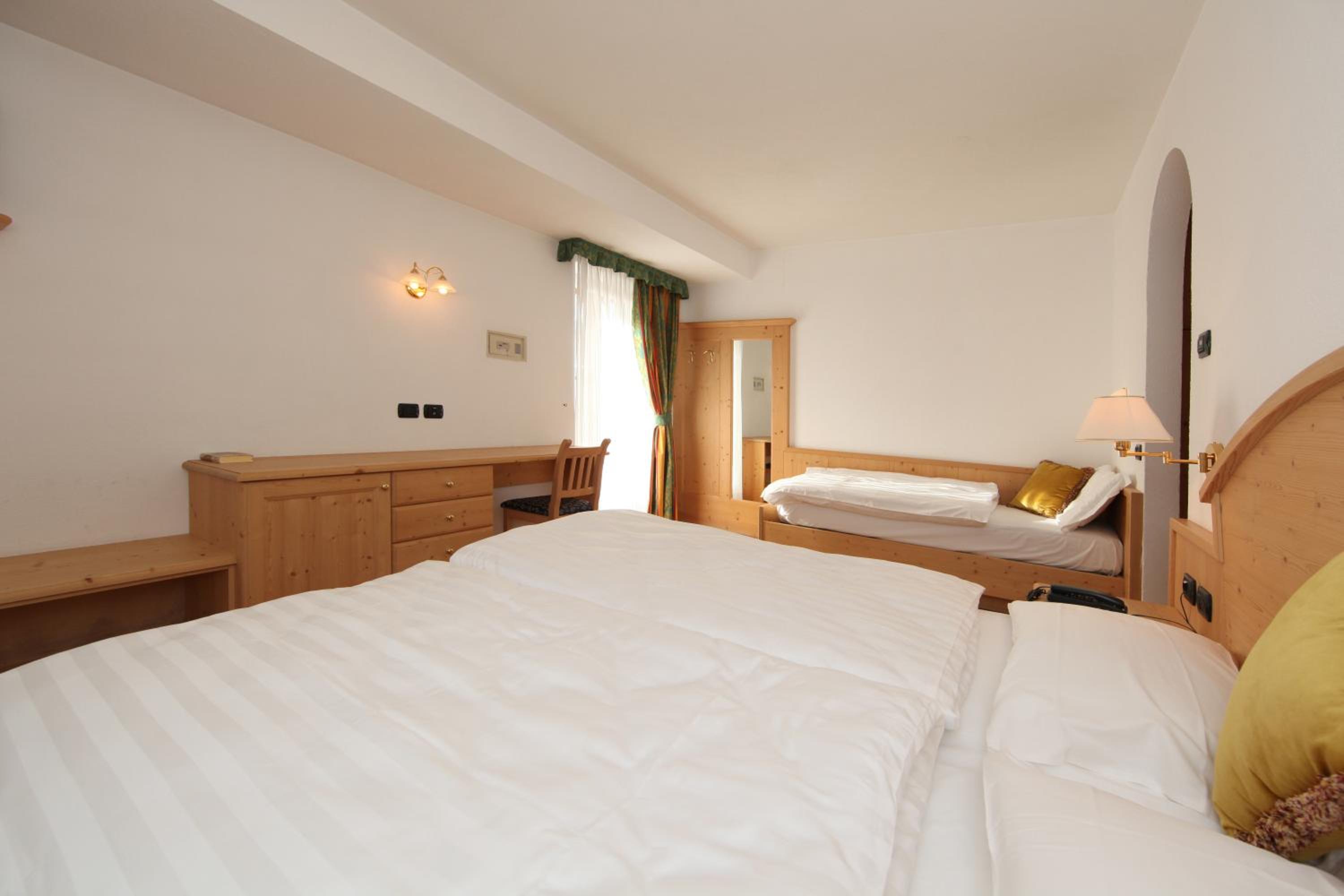 Comfort Triple Room photo 2