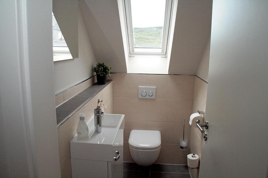 Apartment with Balcony photo 2