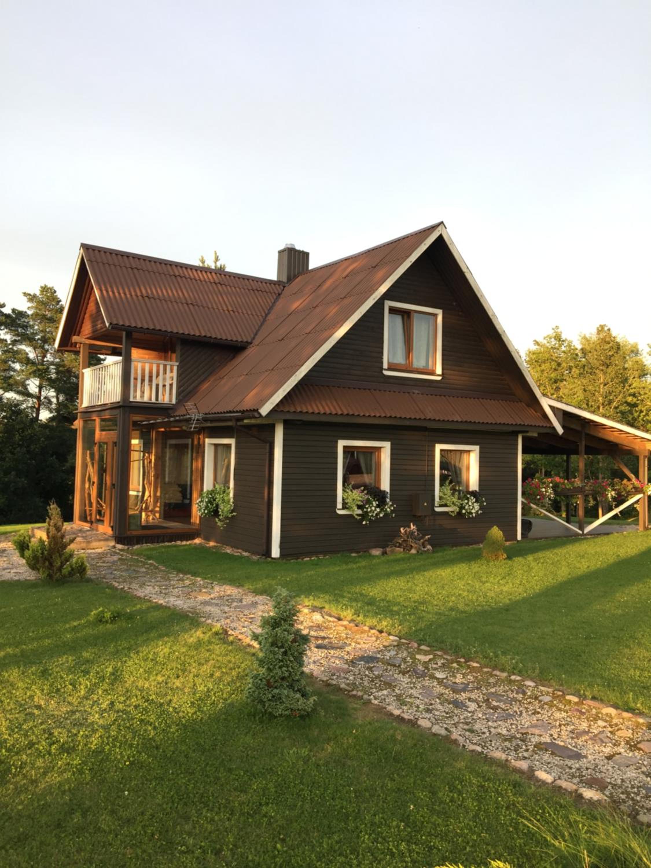 Four-Bedroom House - Photo 19
