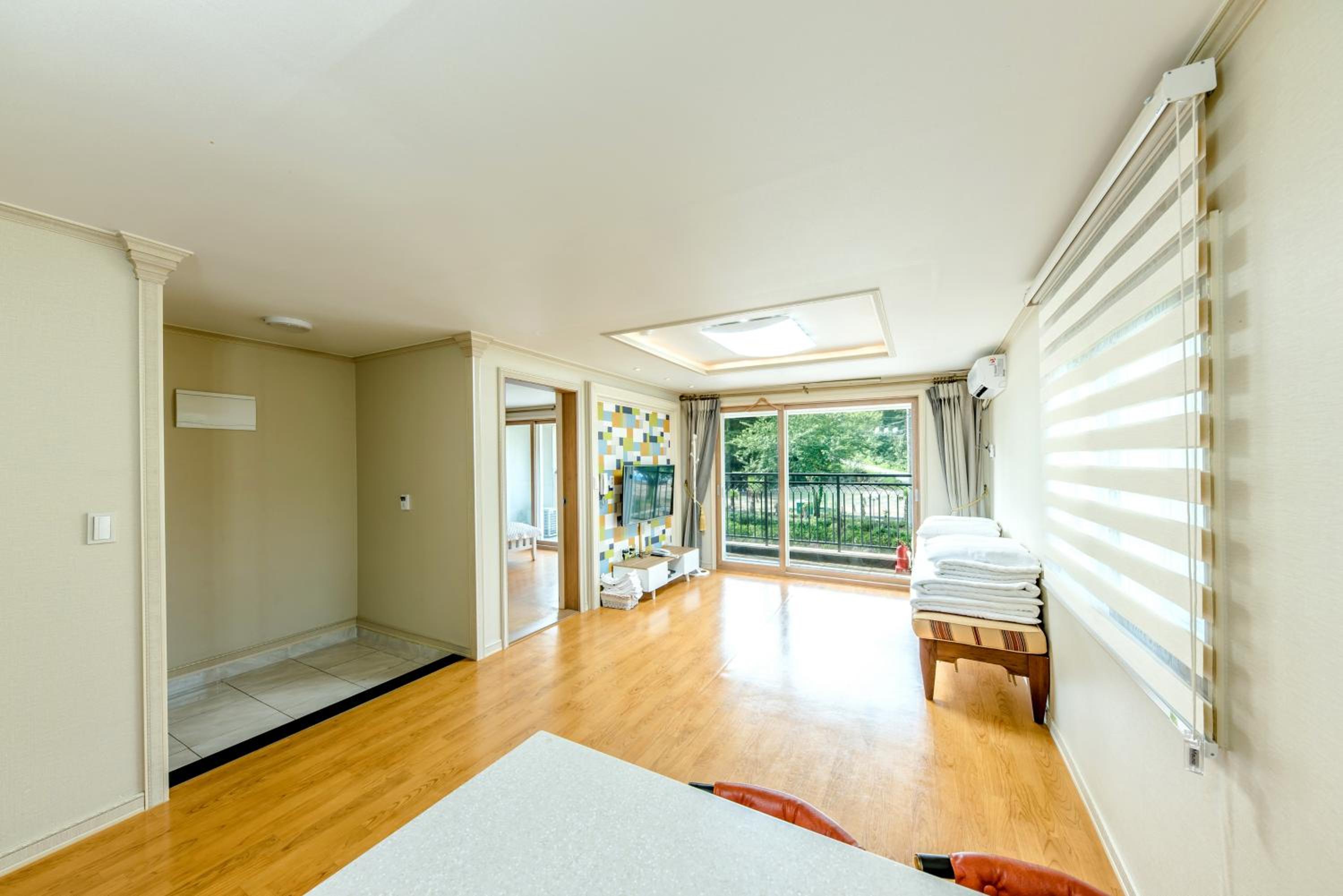 Standard Apartment with Mountain View