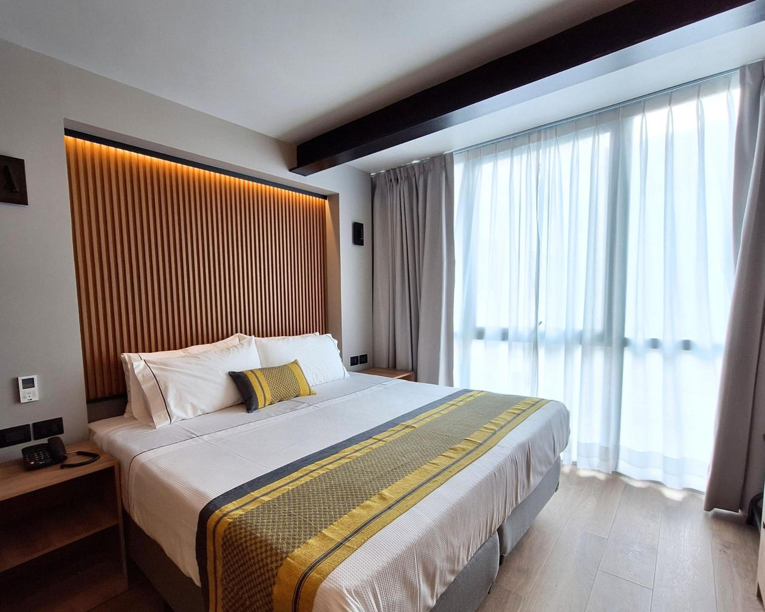 Superior King Suite