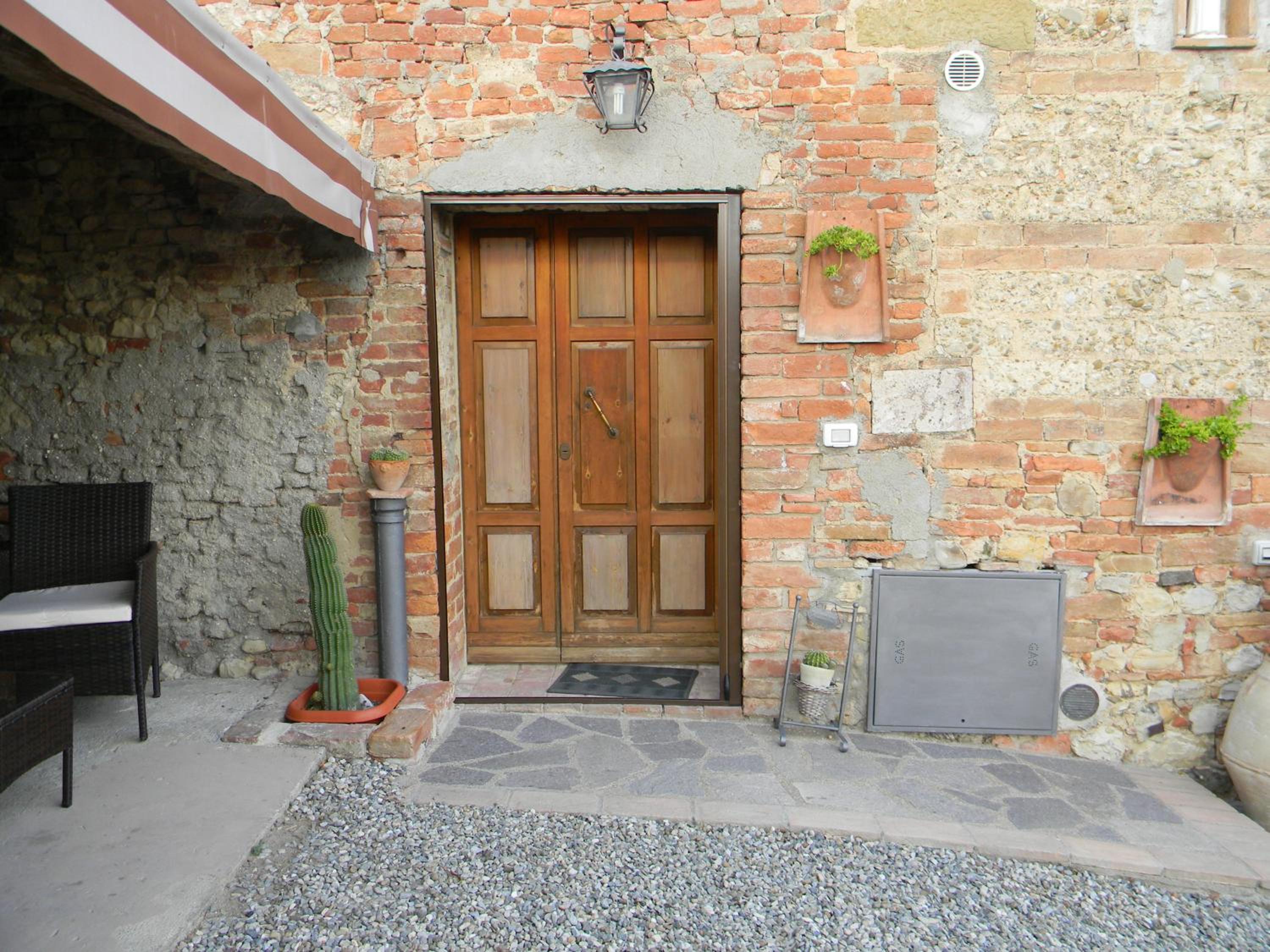 One-Bedroom Apartment - Photo 18
