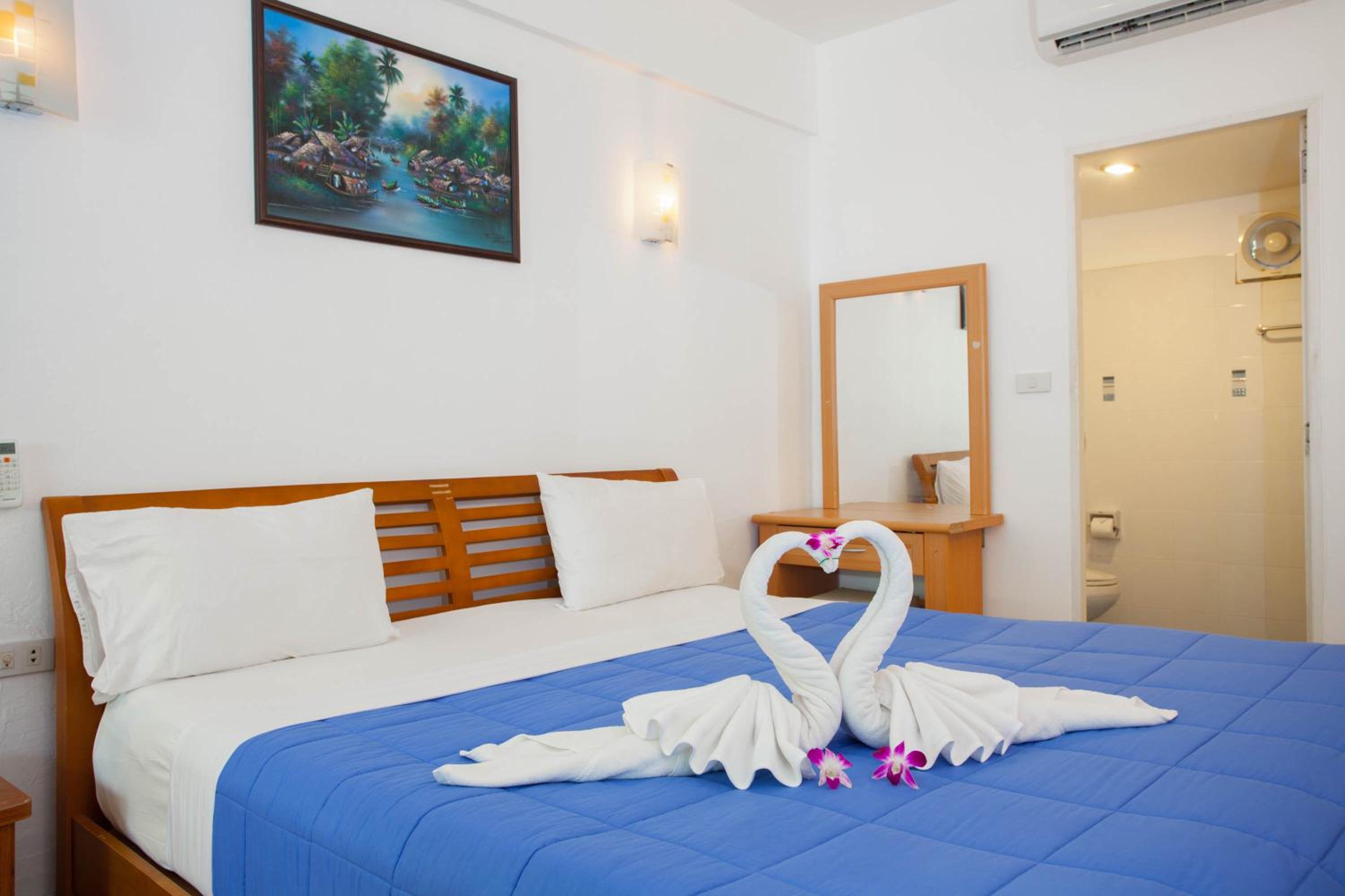 Grand Deluxe Double Room with Pool Access