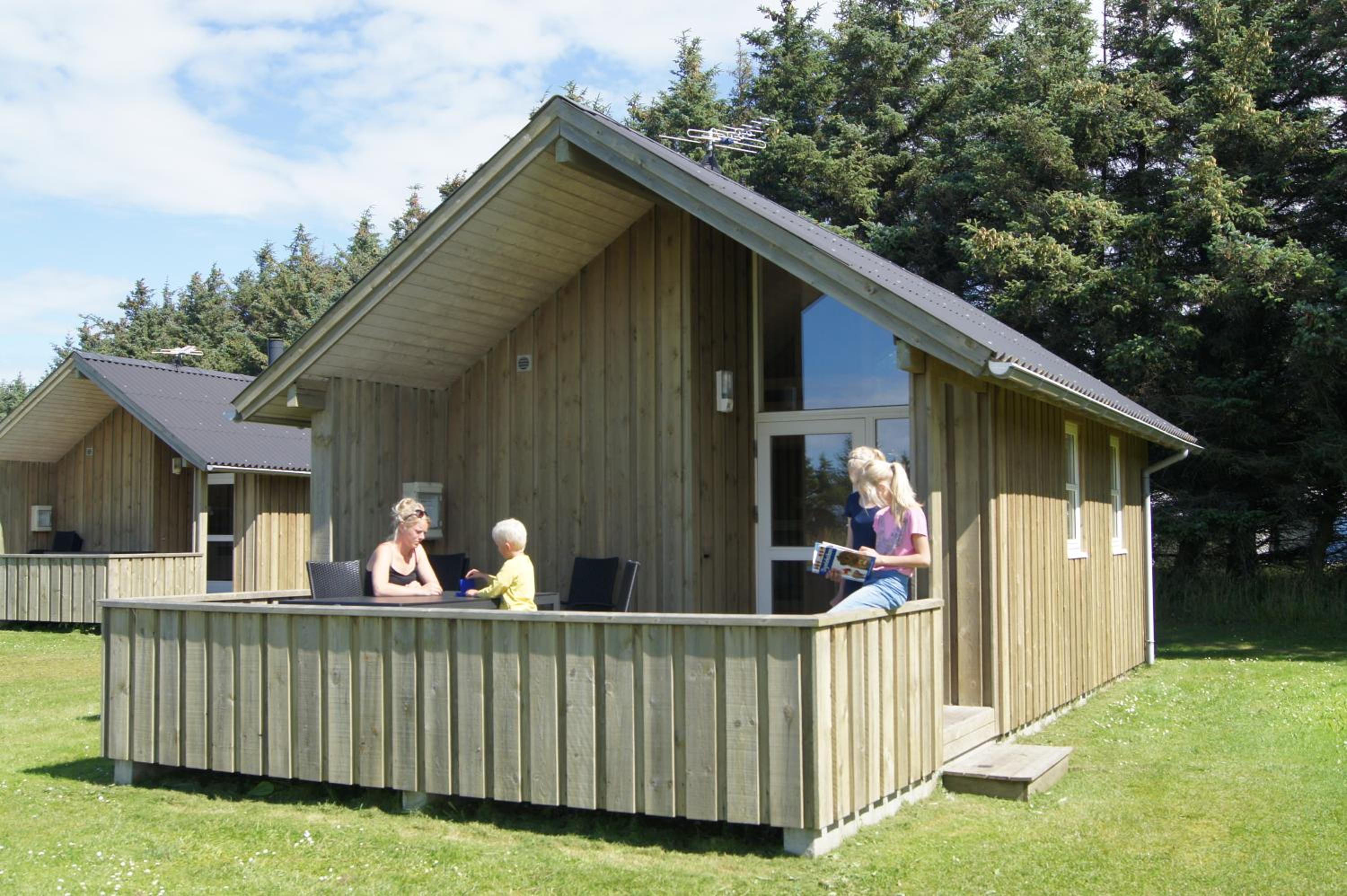 Superior Cottage thumbnail 6