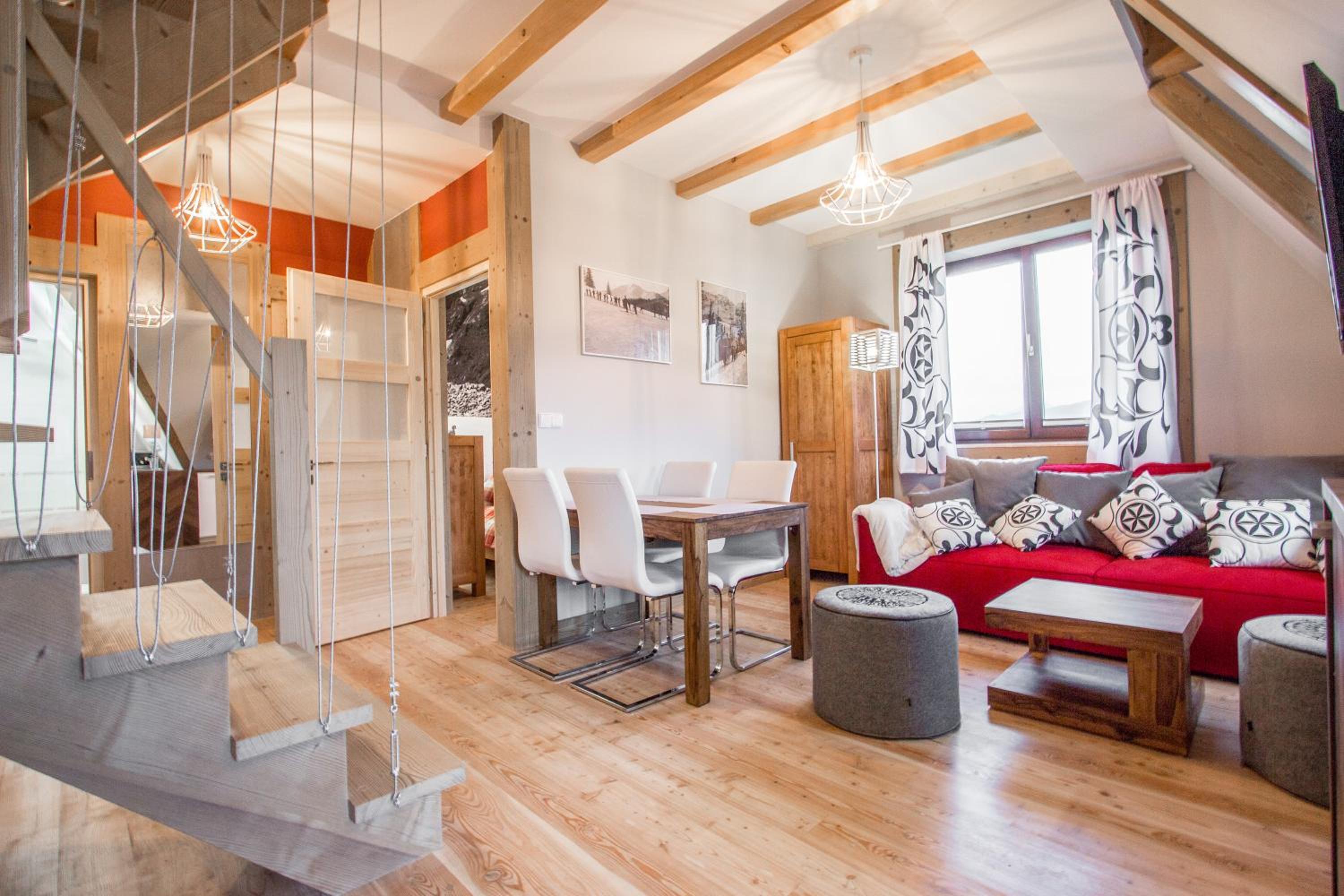 Two-Bedroom Apartment with Mountain View photo 1