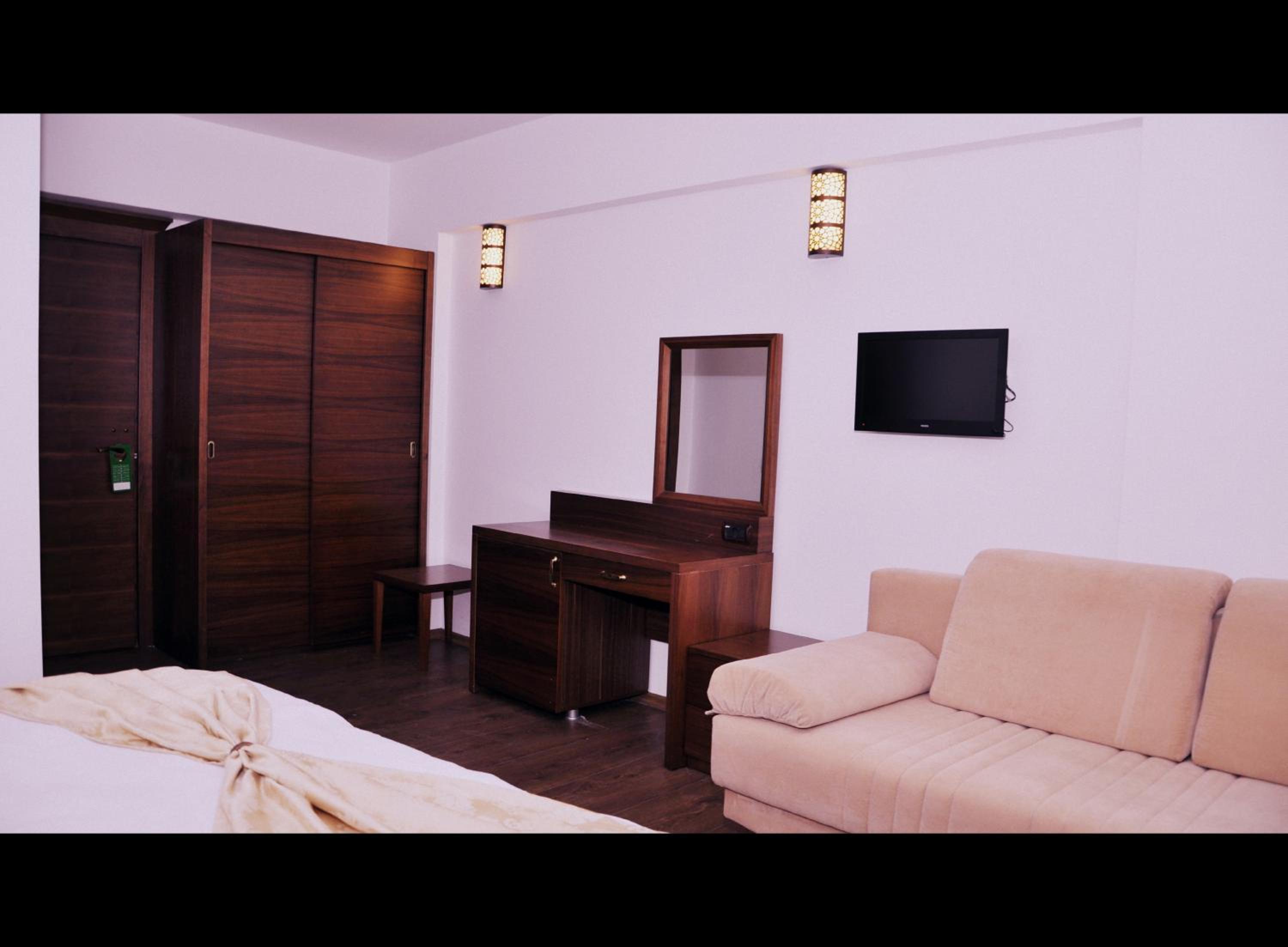 Standard Triple Room photo 2