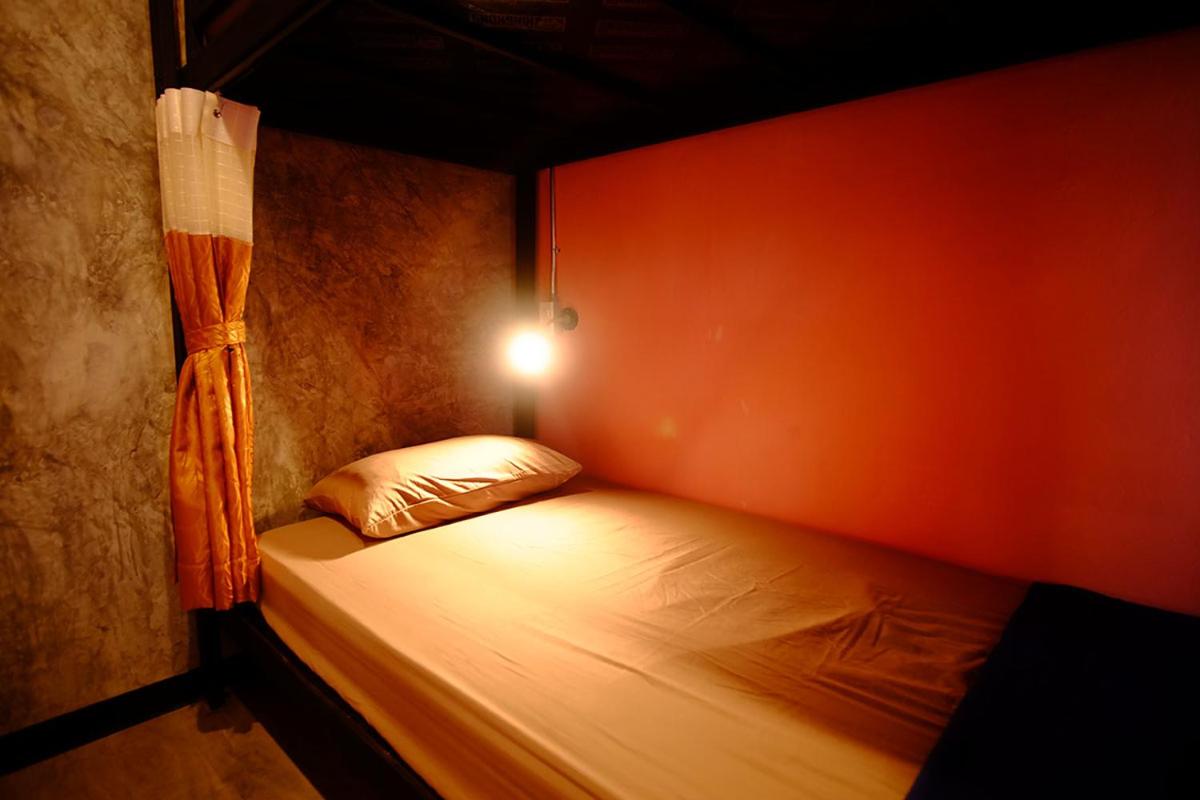 Bed in 4-Bed Mixed Dormitory Room photo 3