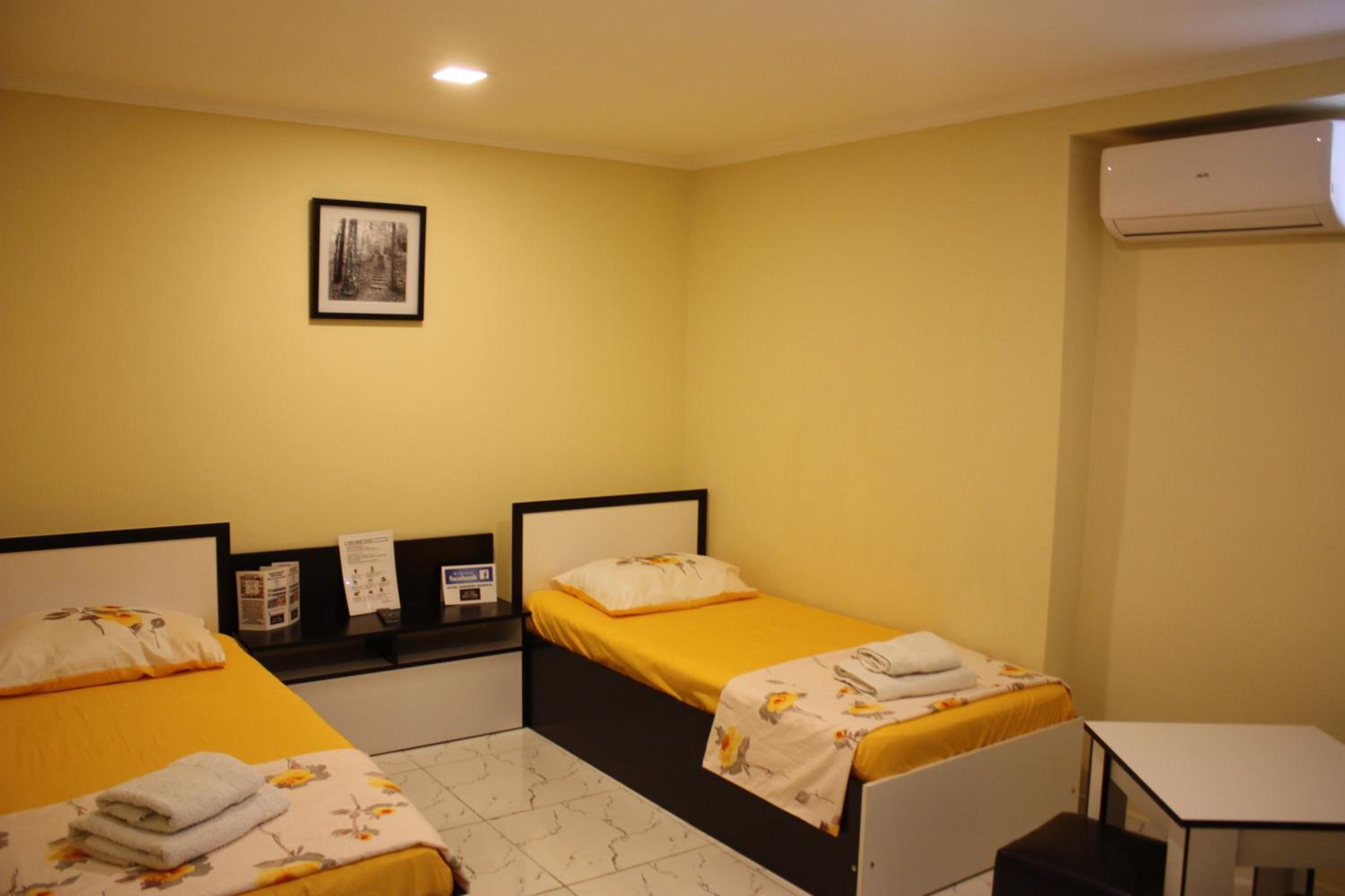 Economy Twin Room