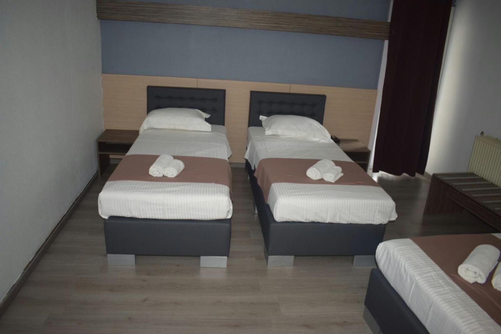 Triple Room - Photo 1