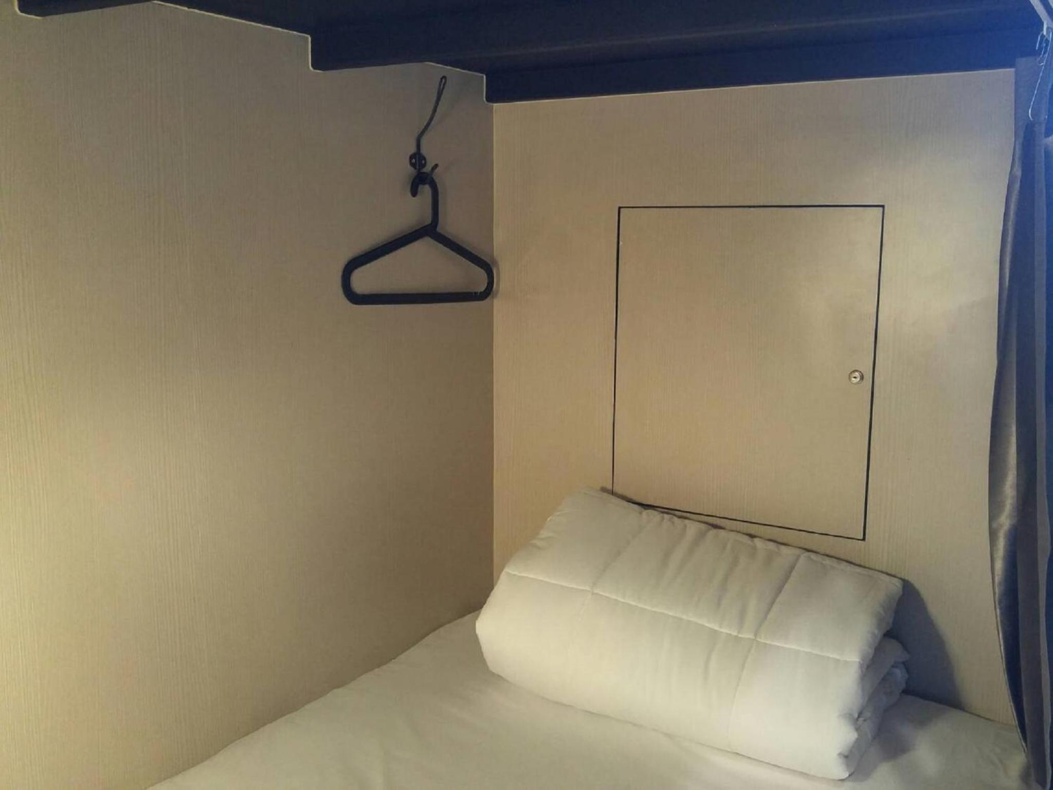 Bed in 6-Bed Mixed Dormitory Room photo 2