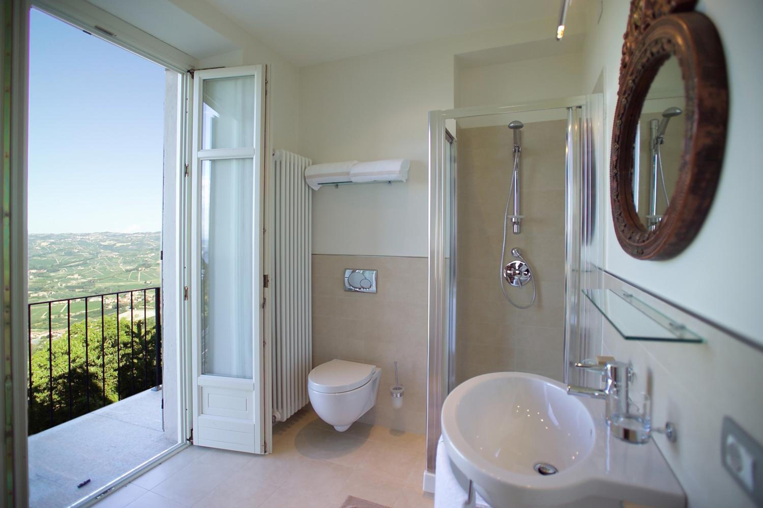 Deluxe Double Room with Panoramic View photo 2