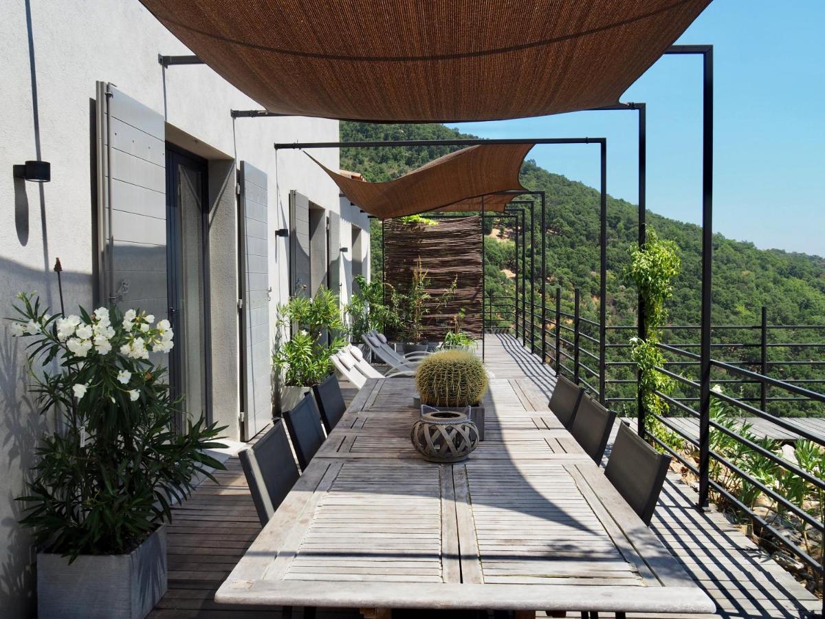 Apartment with Mountain View photo 3