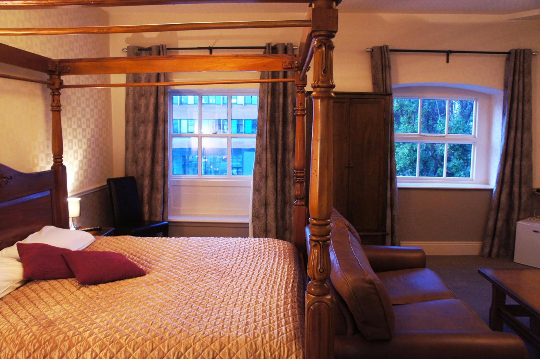 Superior King Room photo 1