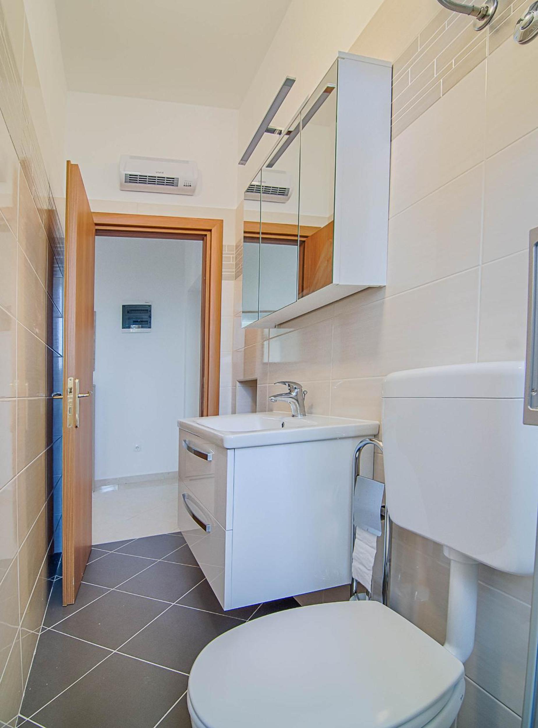 Two-Bedroom Apartment - Photo 18
