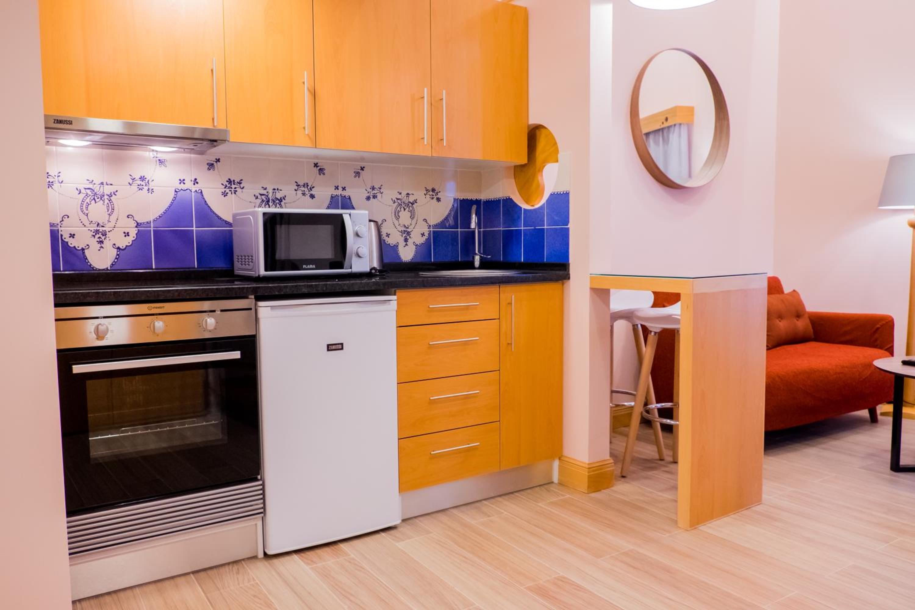 Studio Apartment - Photo 9