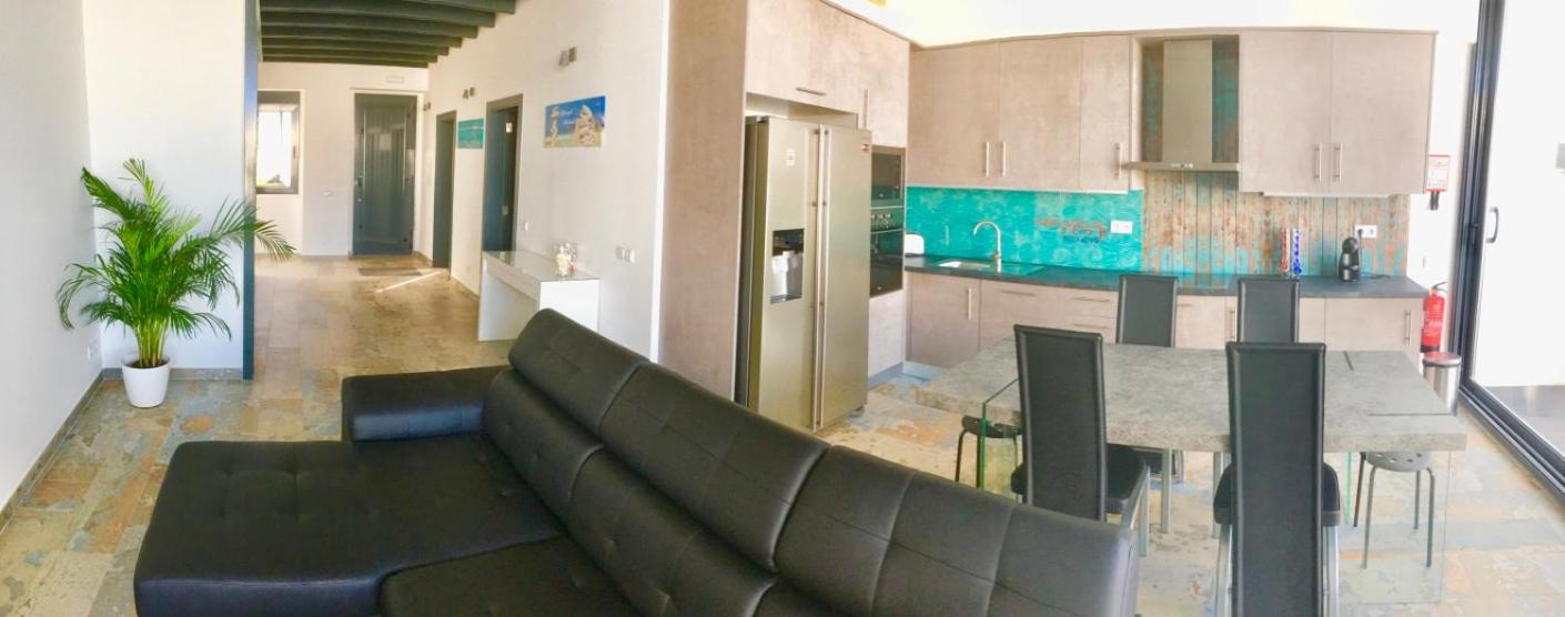 Villa com Piscina Privada