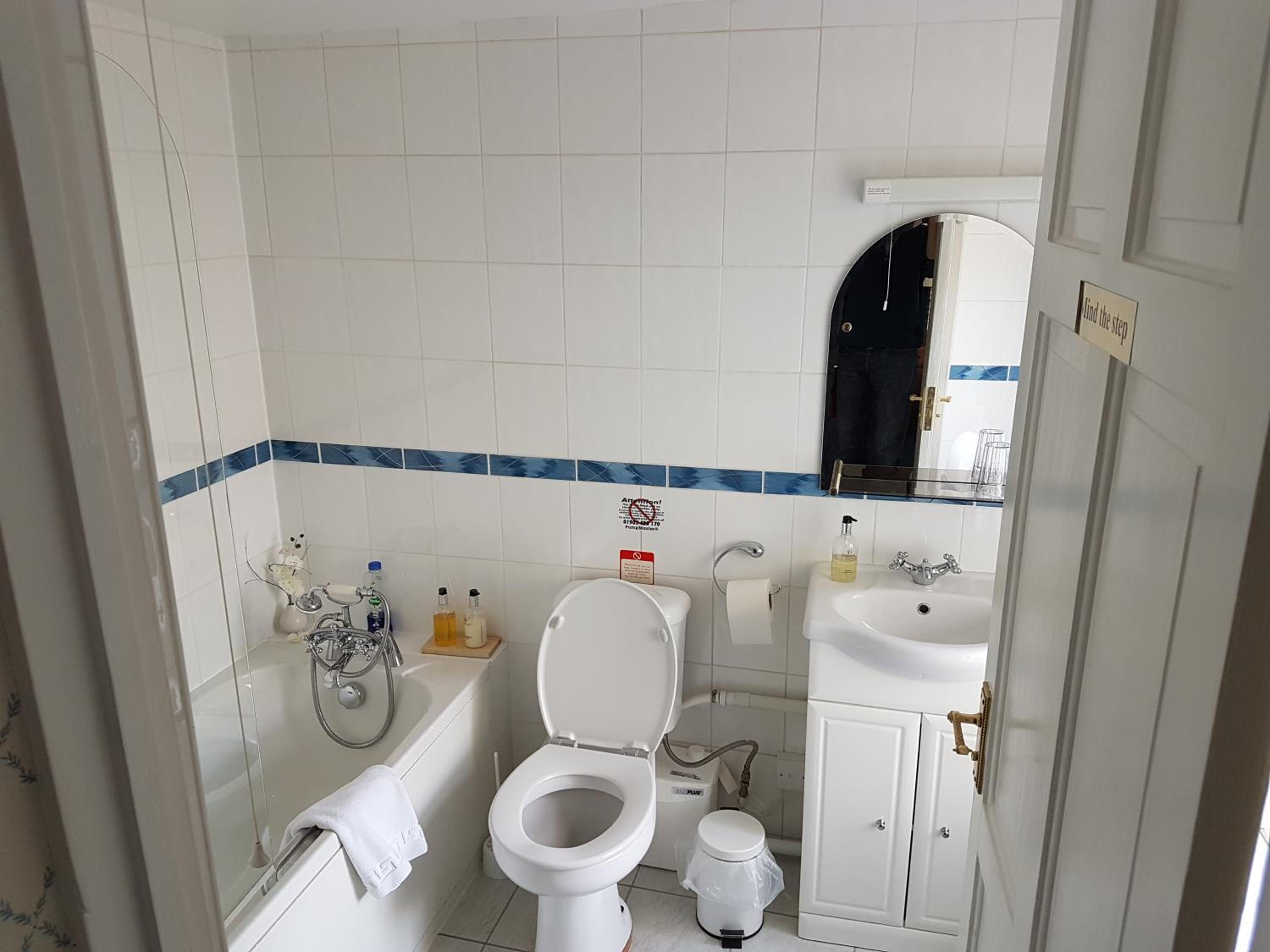 Superior Triple Room photo 3