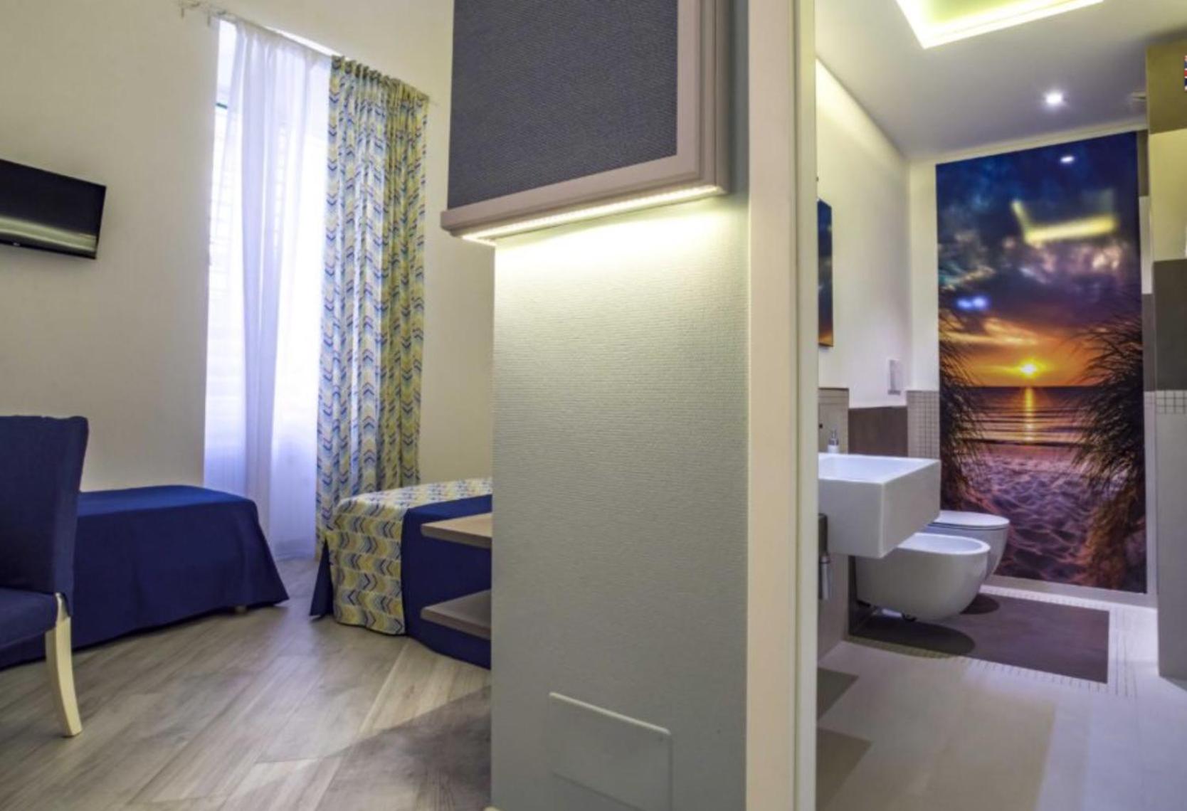Quadruple Room with Private Bathroom photo 1