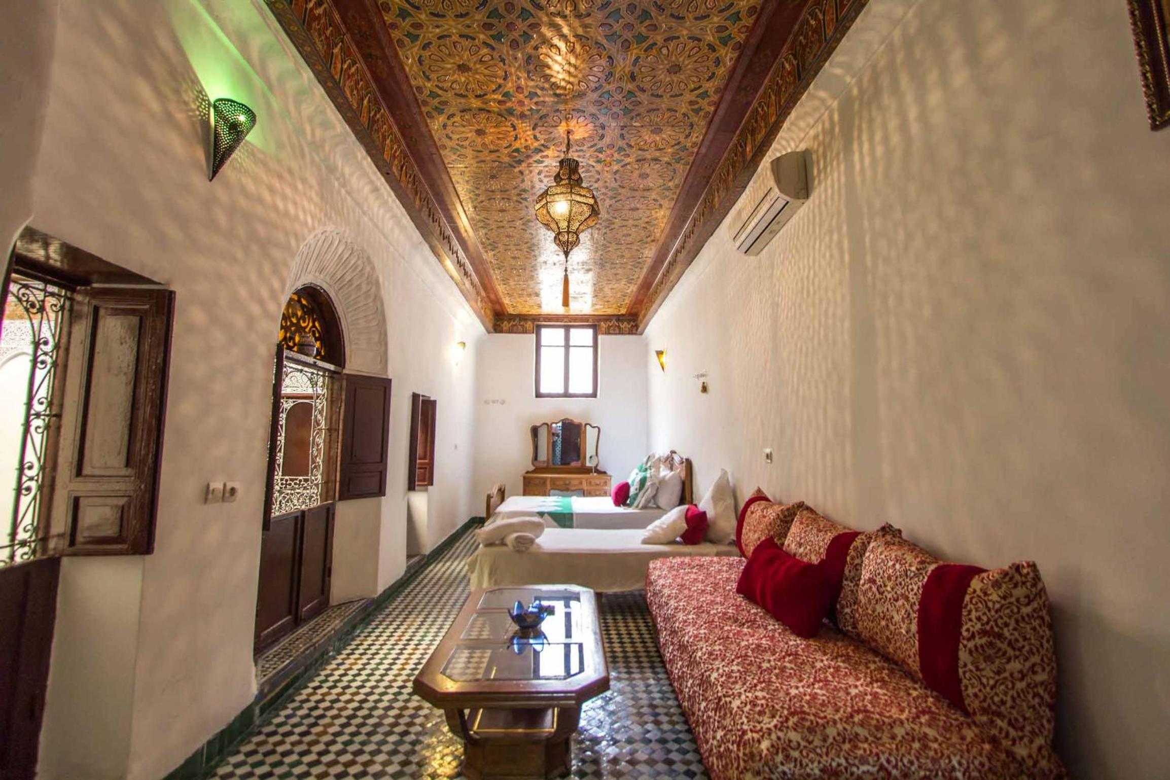 Deluxe Double Room (2 Adults + 1 Child)