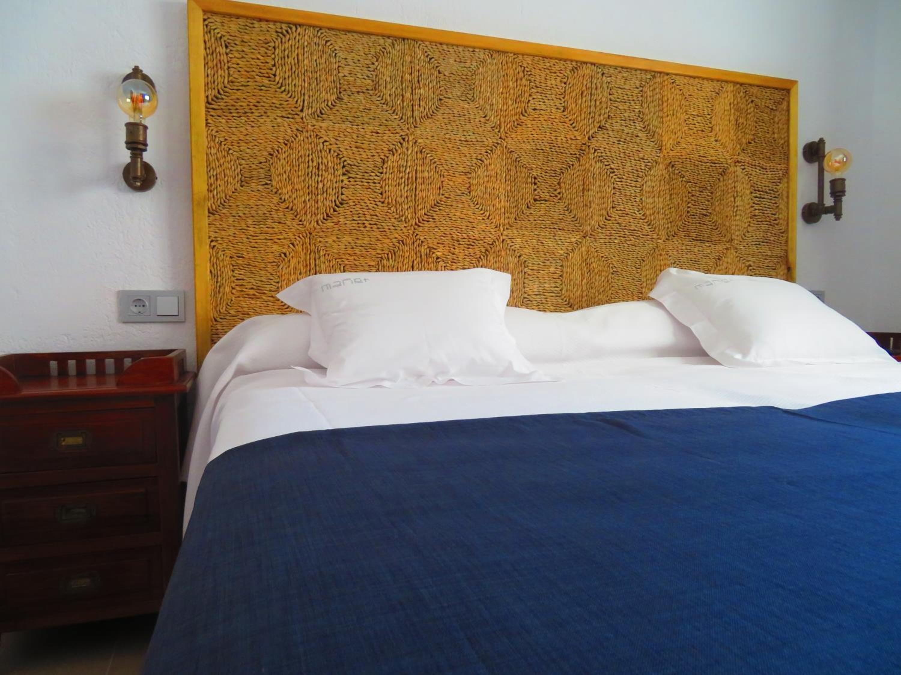 Economy Double Room photo 2