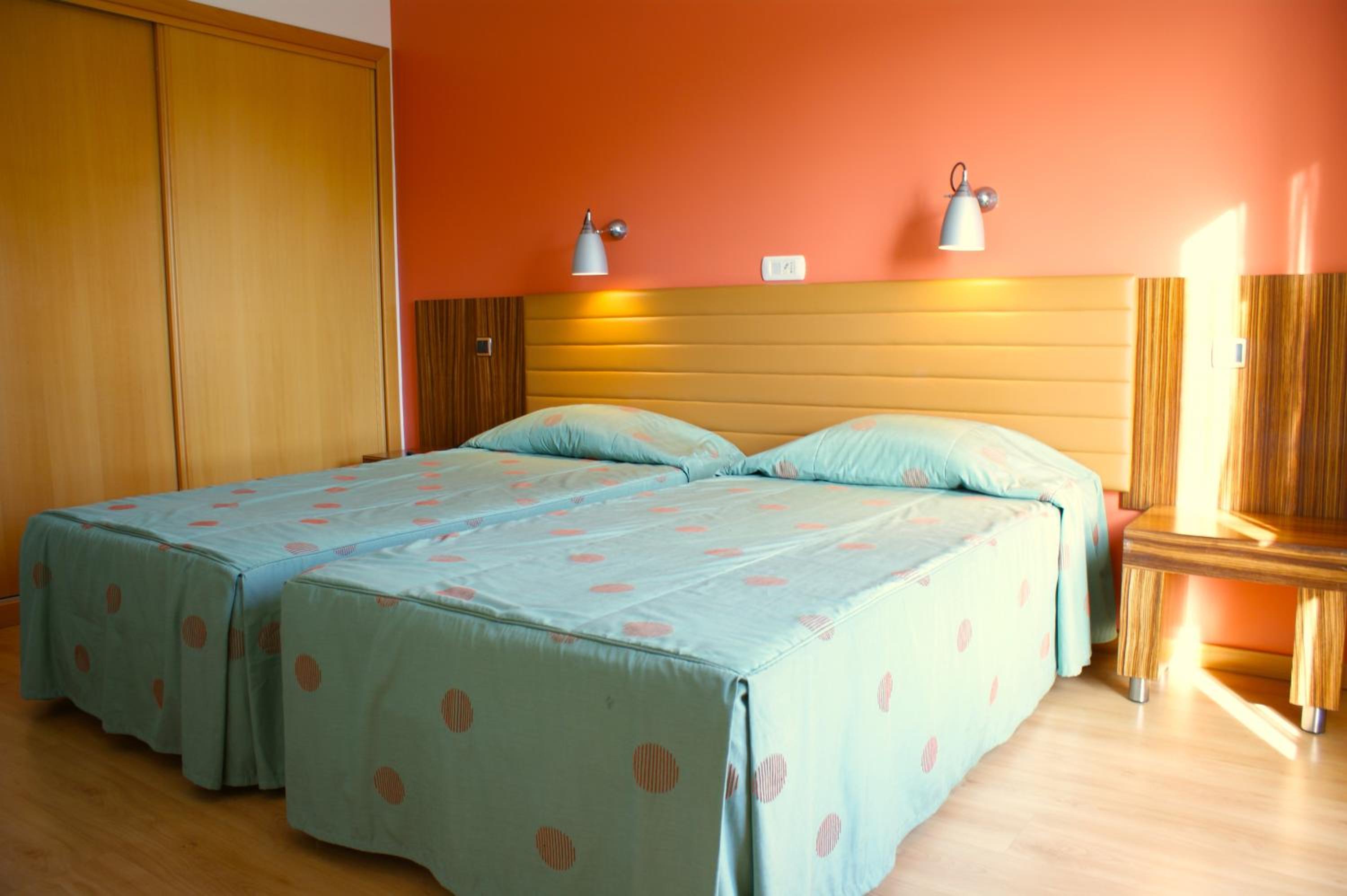 Deluxe Twin Room photo 3