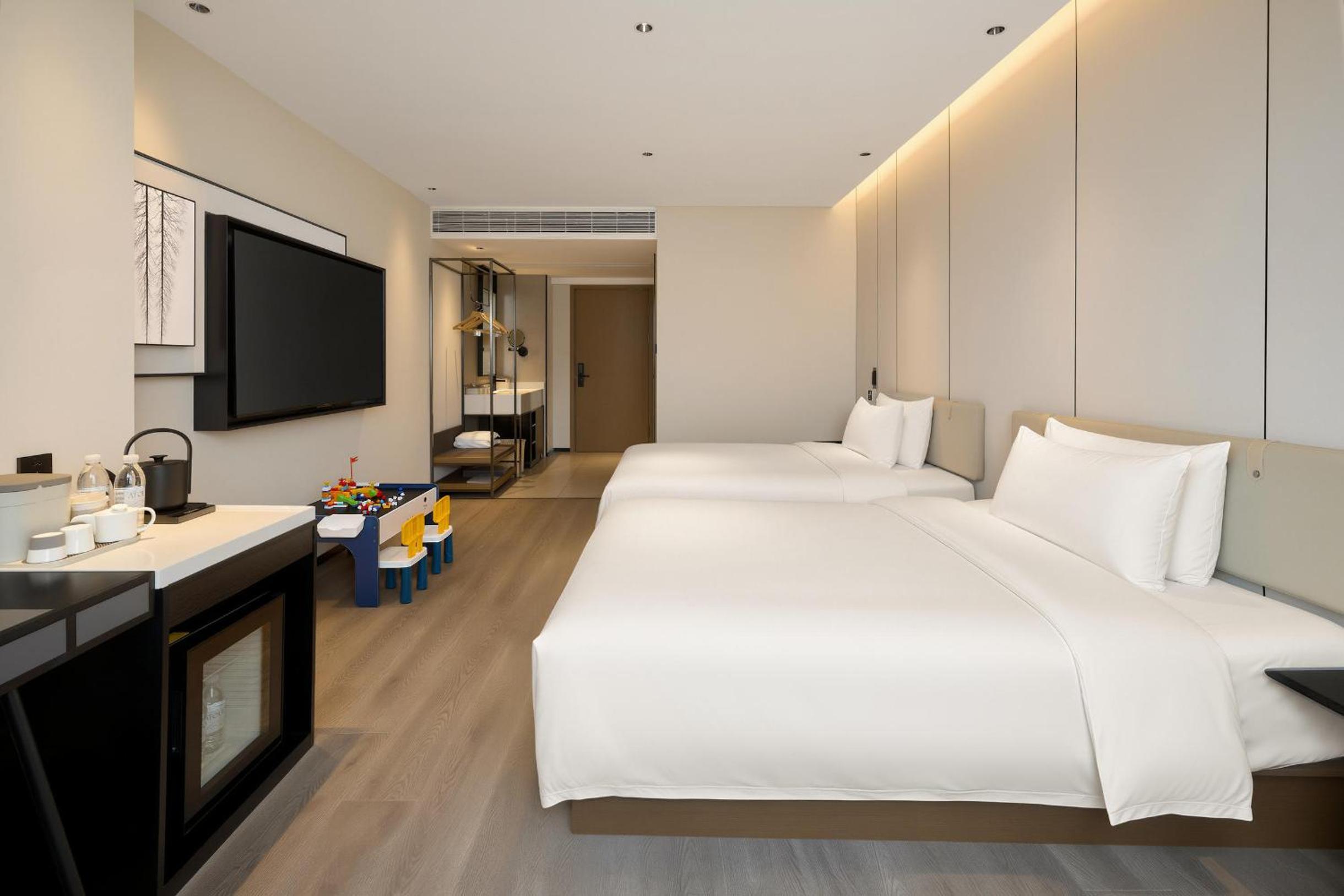 Deluxe Family Room