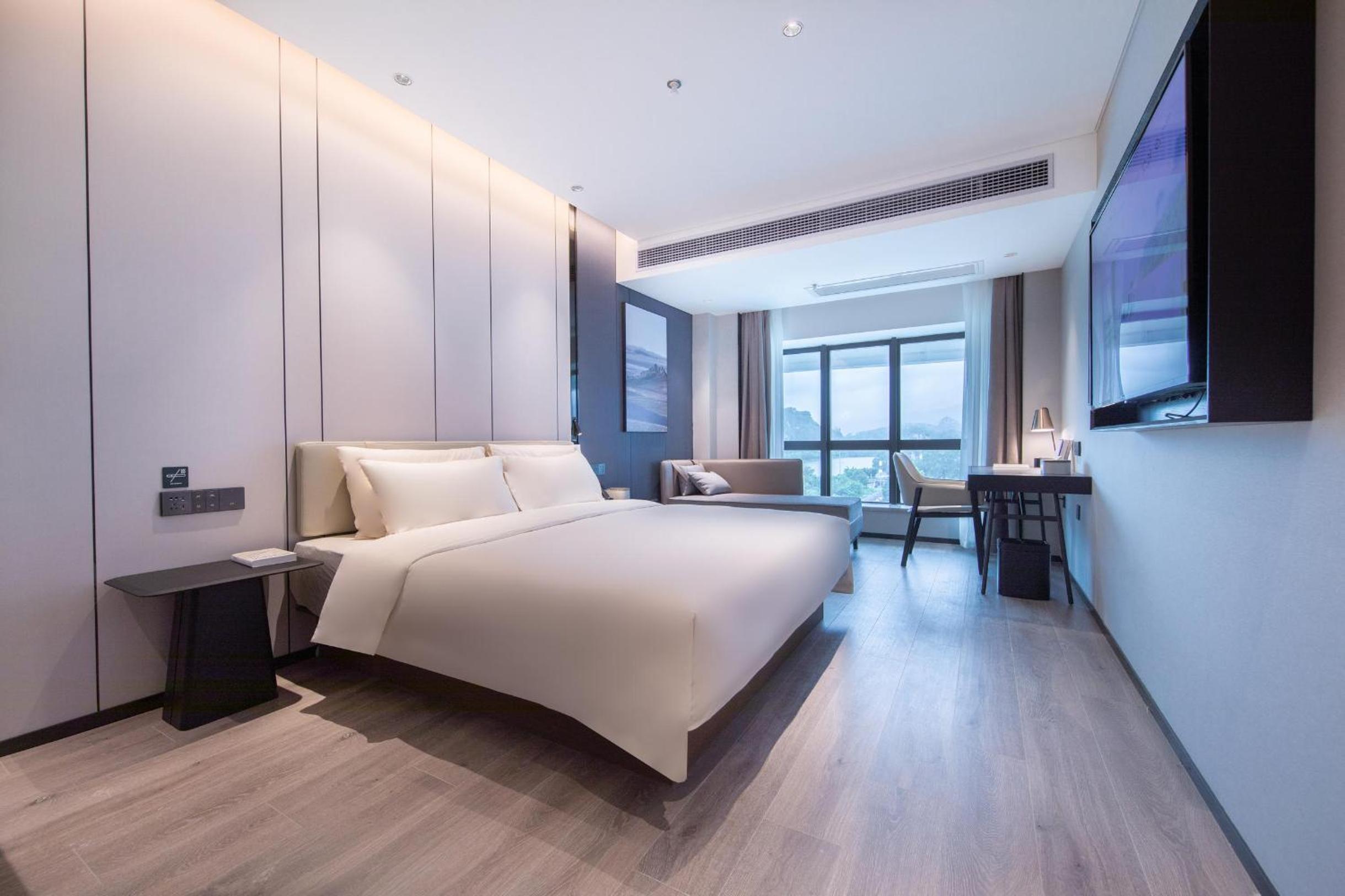Executive Double Room with Lake View