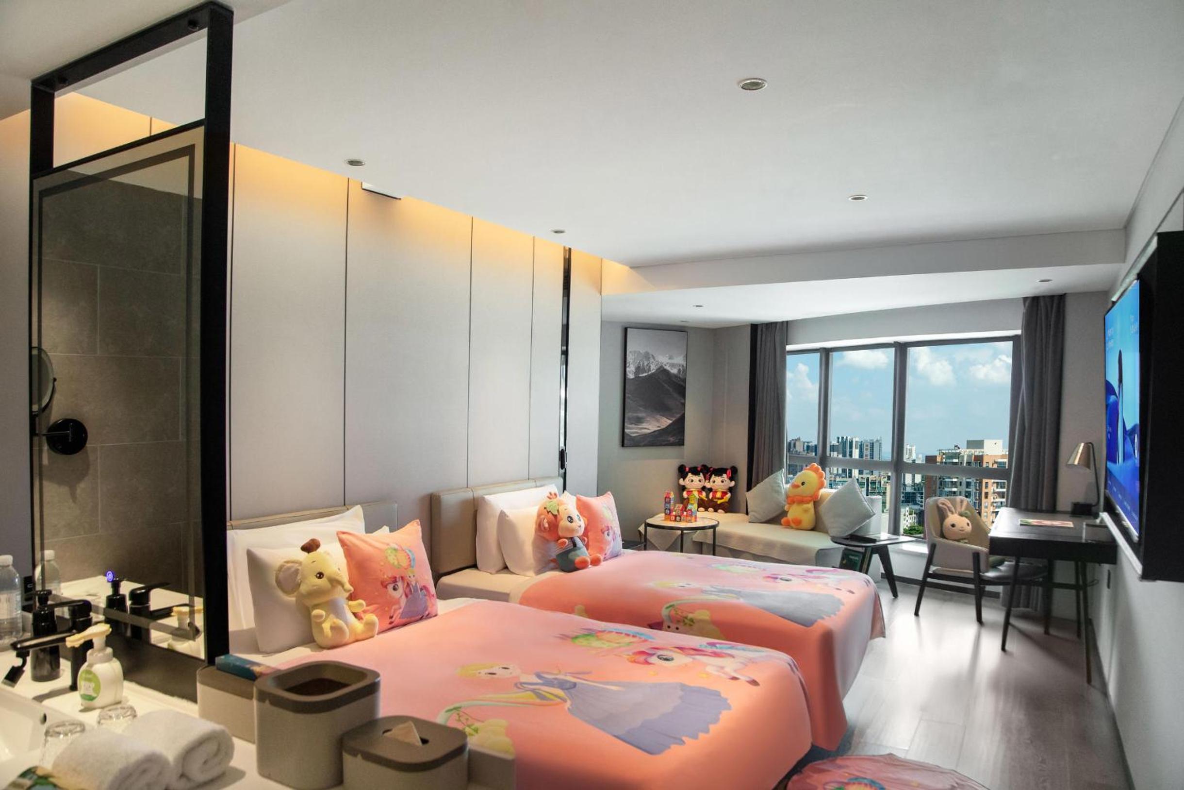 Twin Room with Lake View