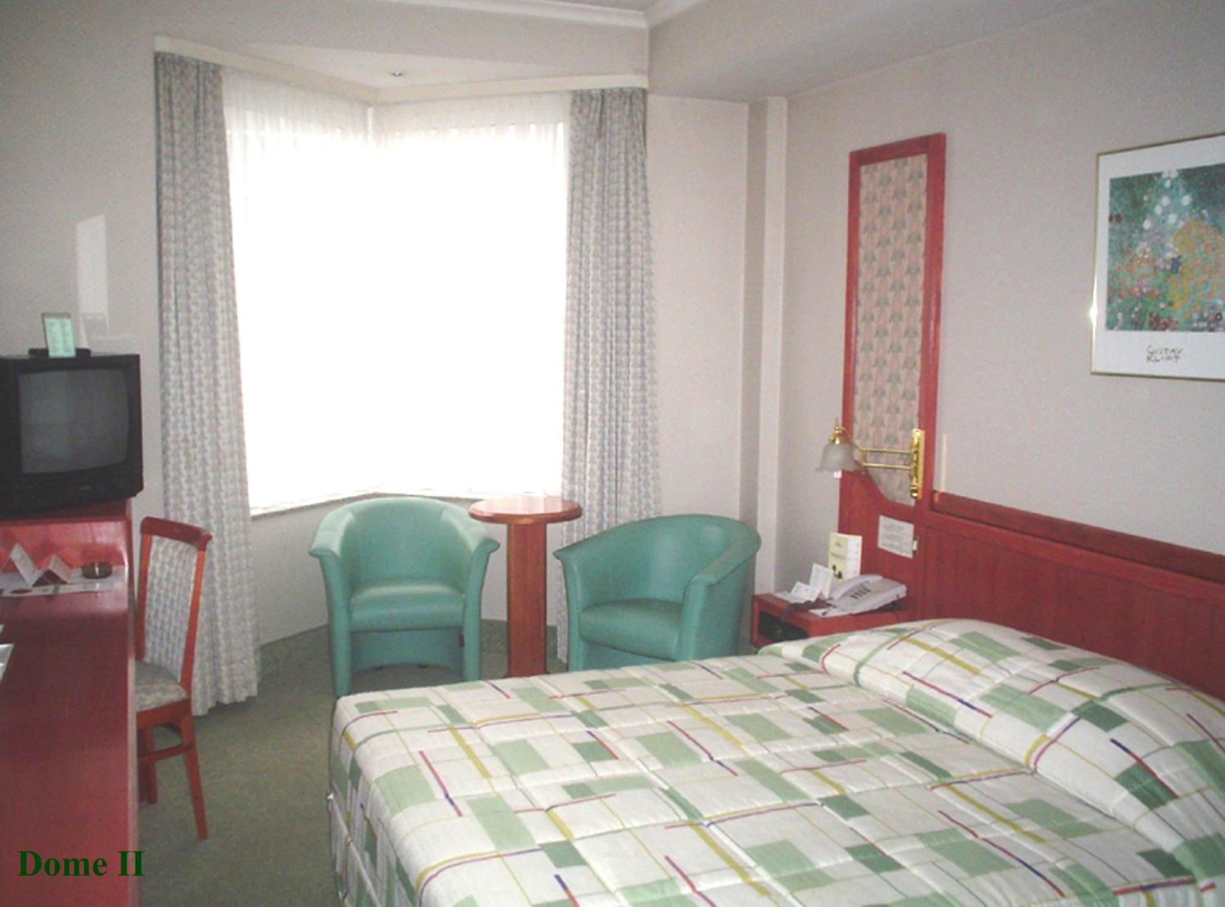 Single Room - Photo 3
