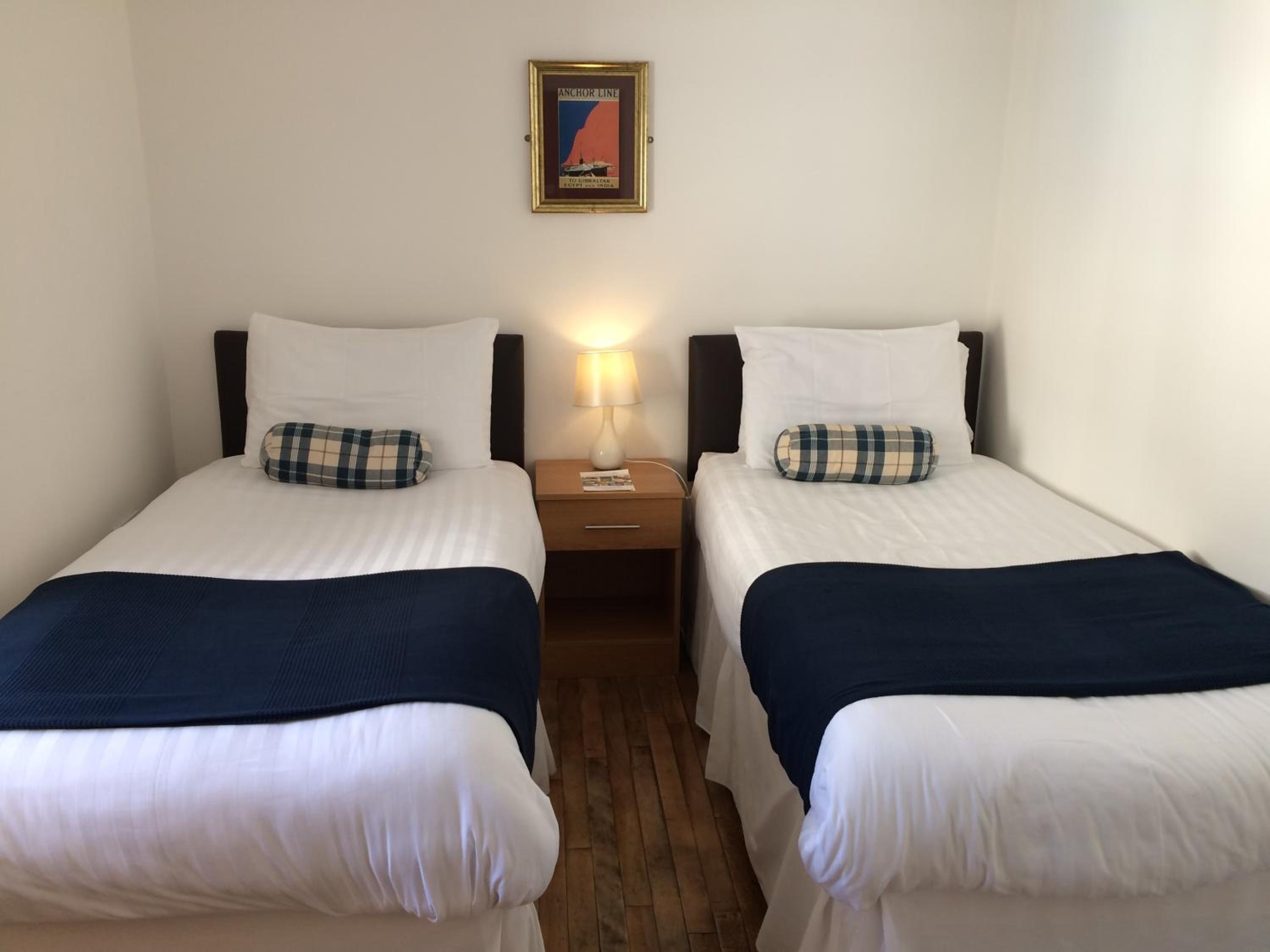 Twin Room with Private Bathroom photo 1