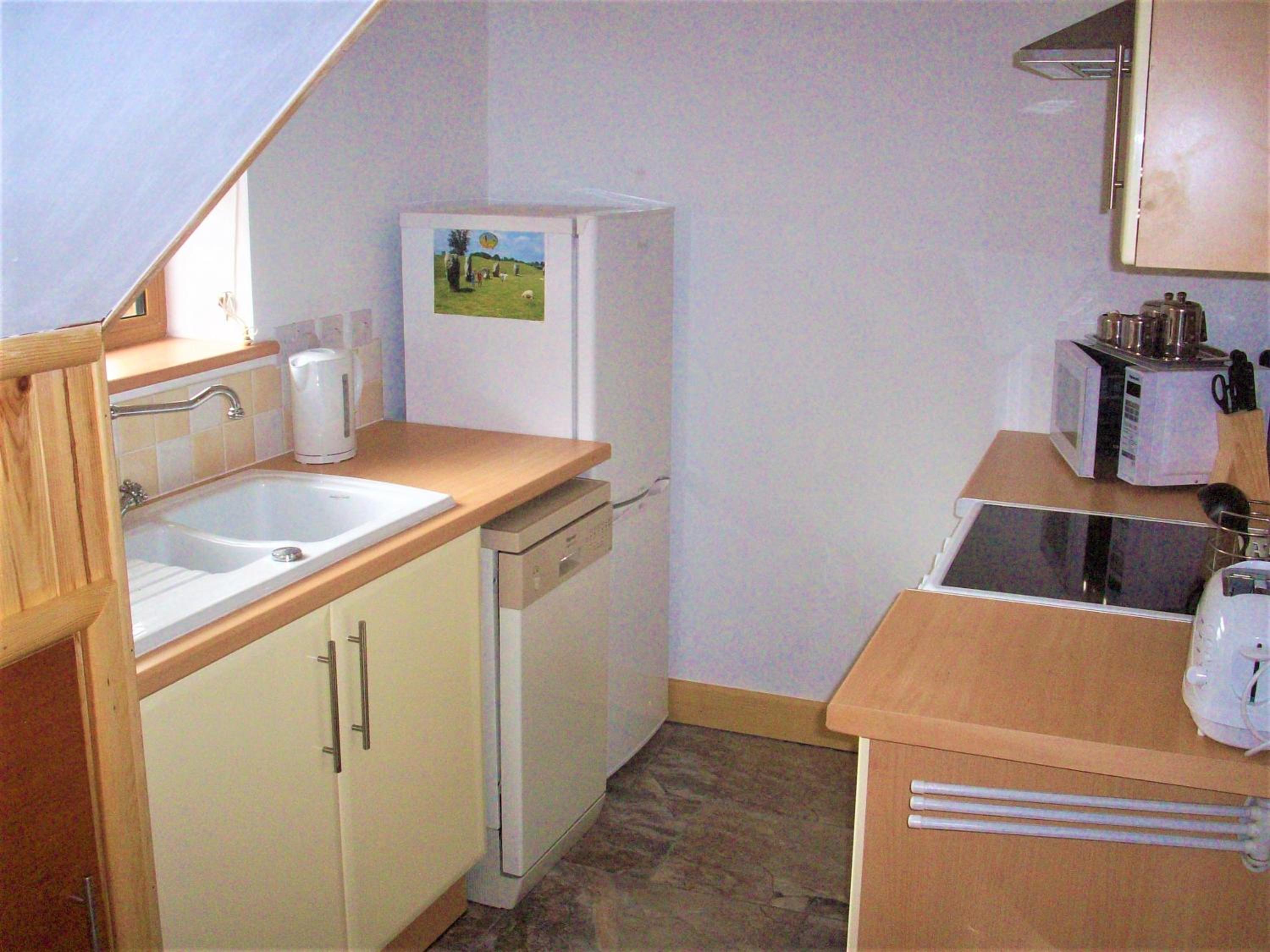 Henge Two-Bedroom Cottage photo 3