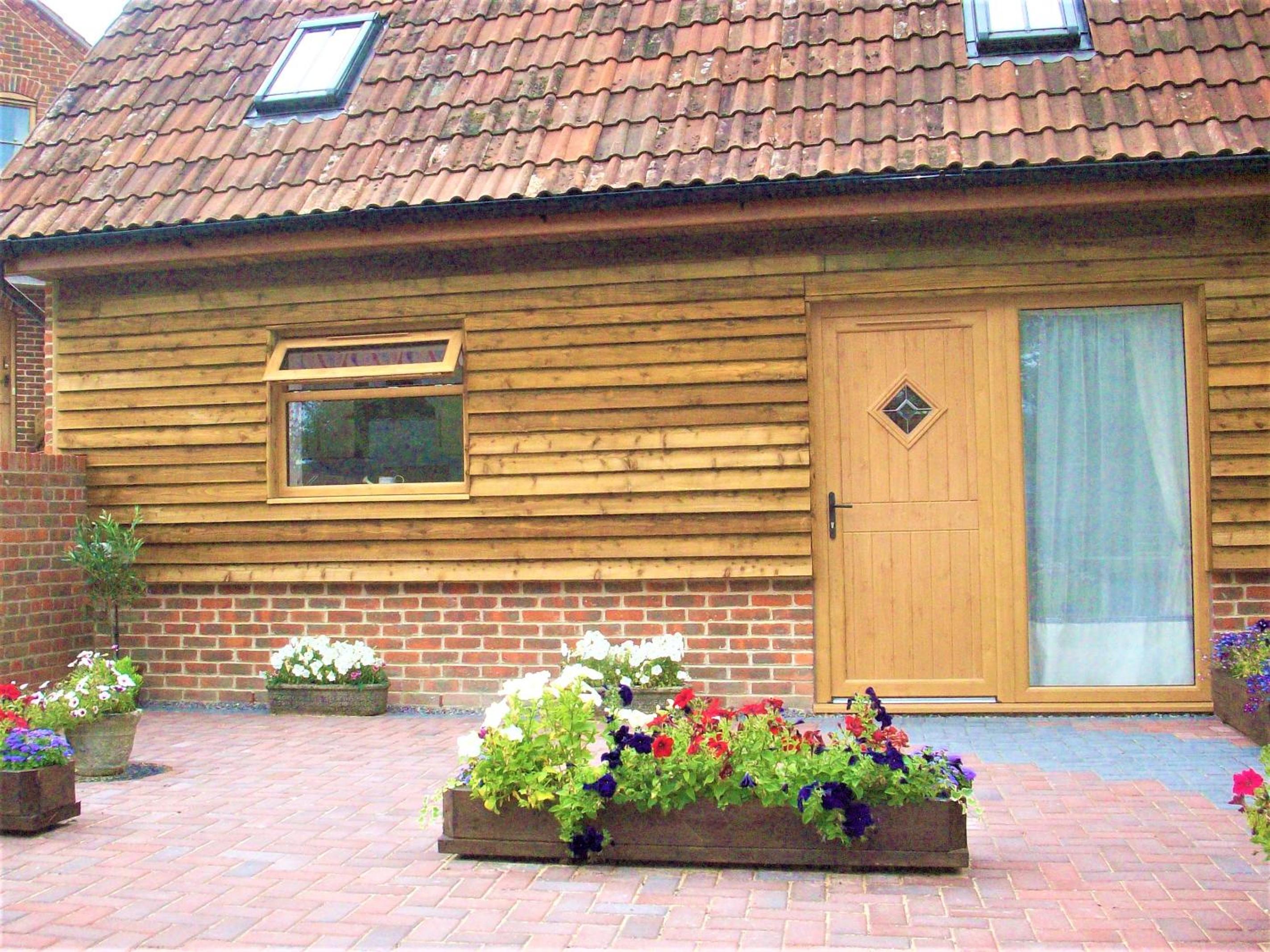 Henge Two-Bedroom Cottage photo 2