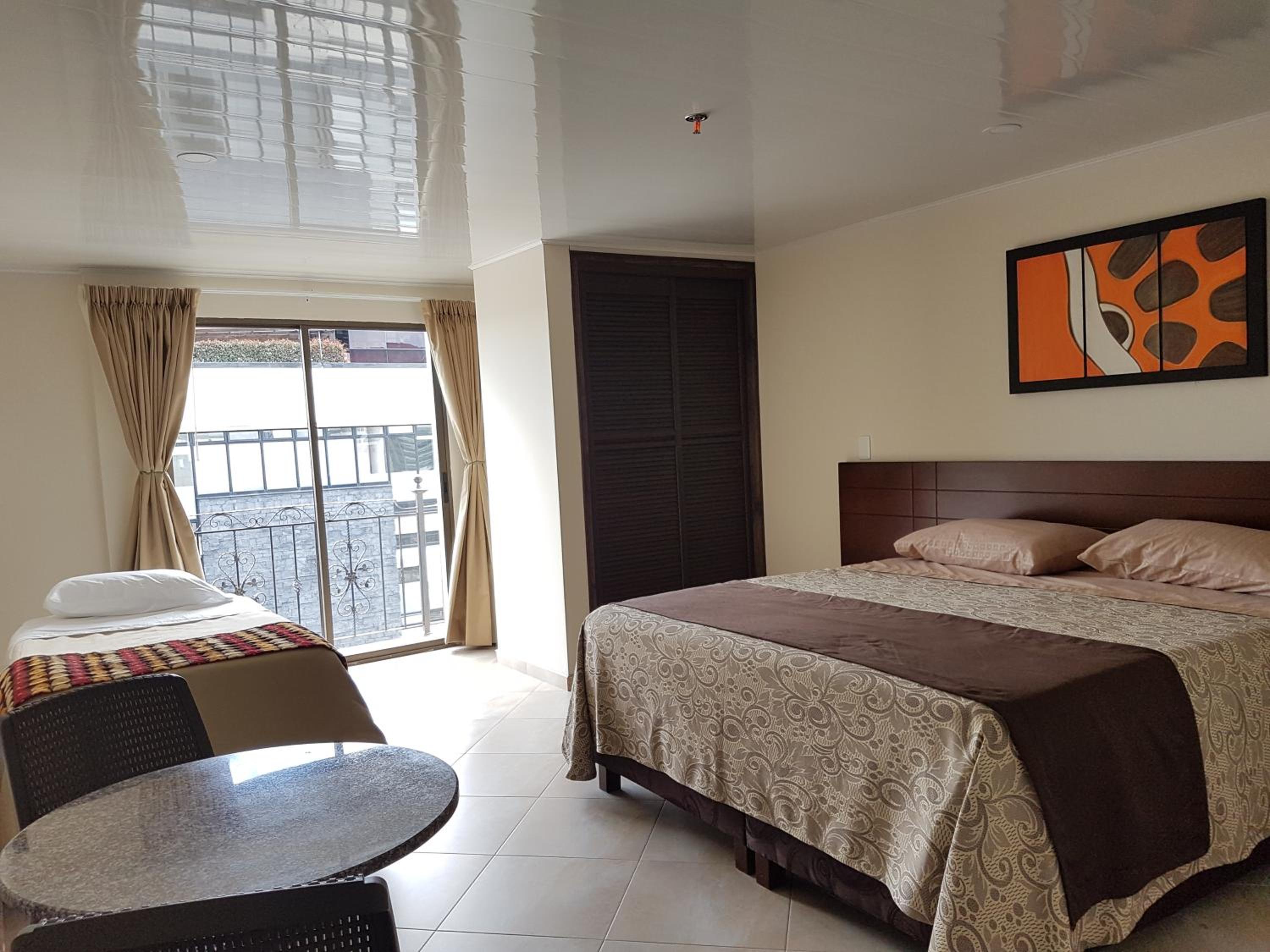 Triple Room