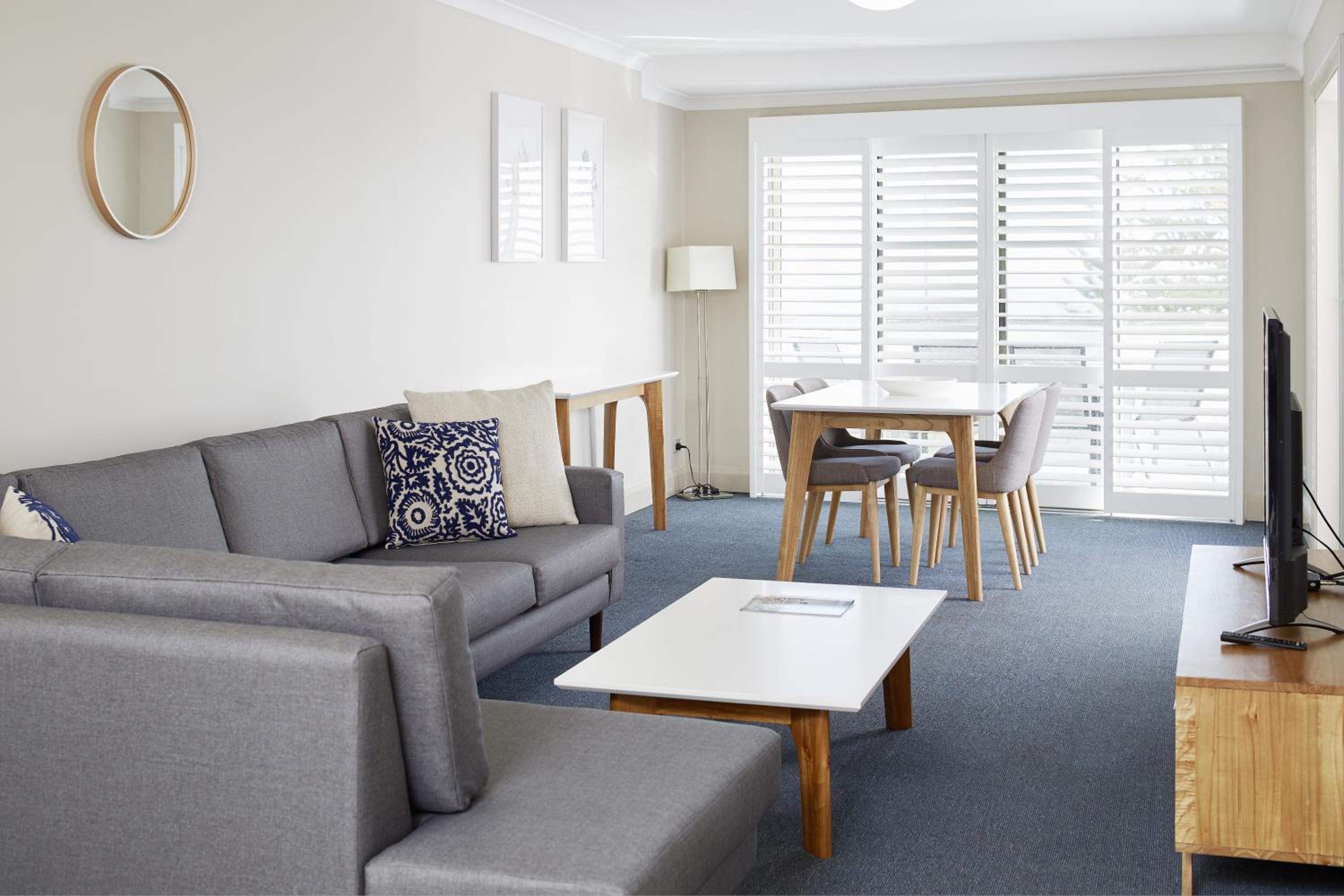Seashells Two Bedroom Deluxe Apartment photo 2
