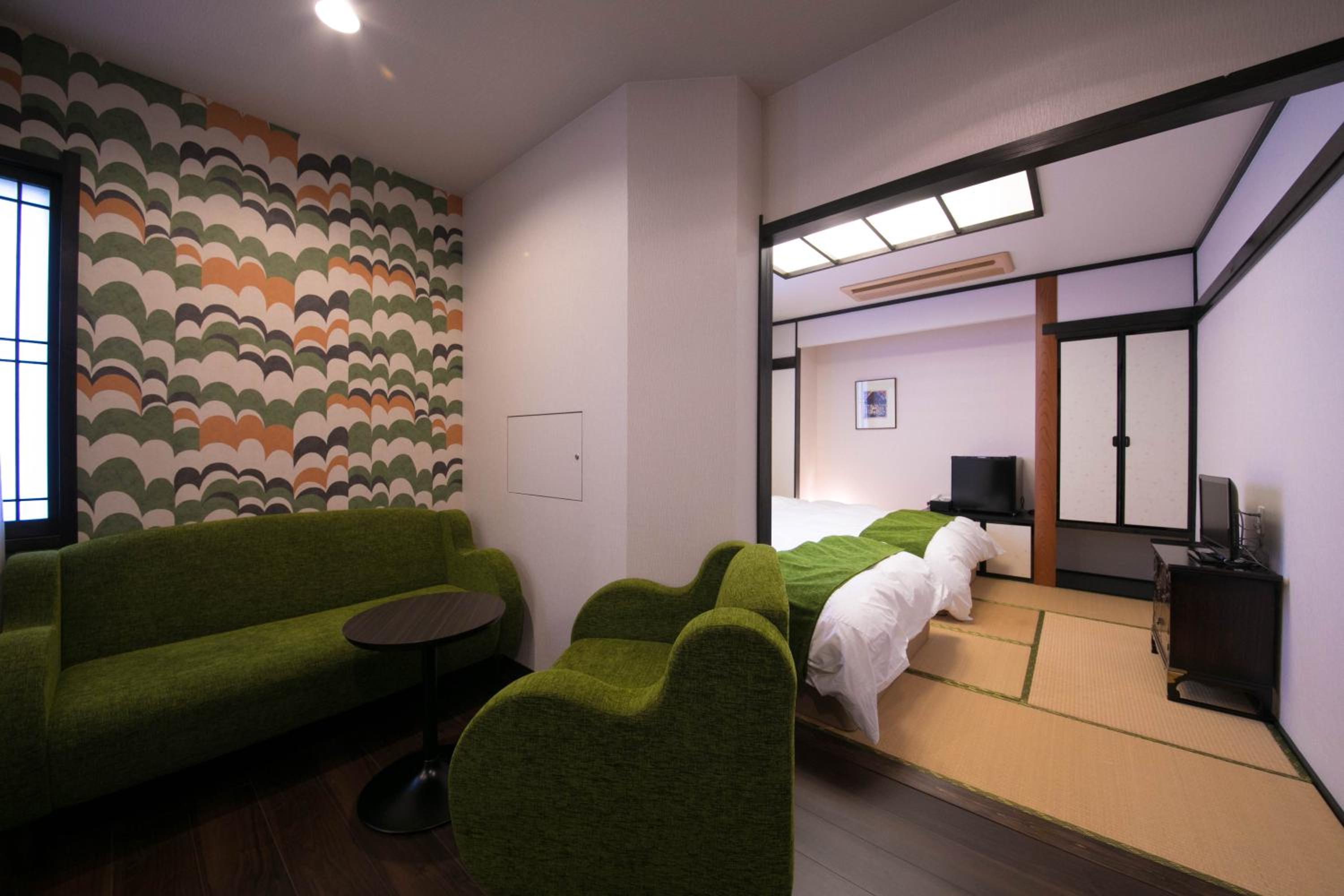 Twin Room with Tatami Area with Shared Bathroom photo 2