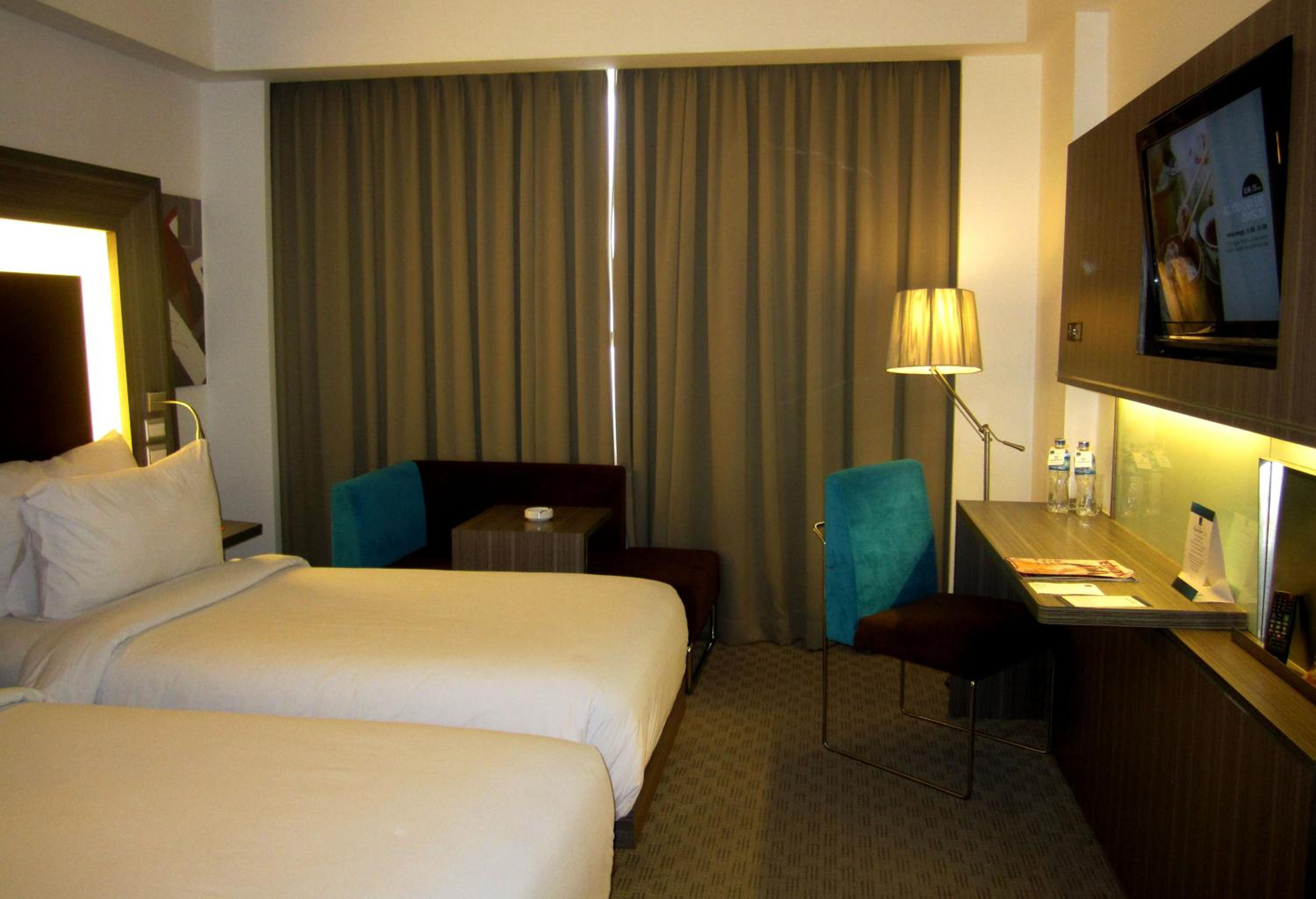 Standard Twin Room - Photo 4