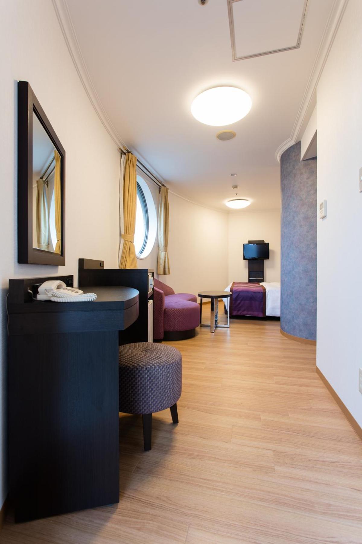 Corner Twin Room - Non Smoking - Photo 4