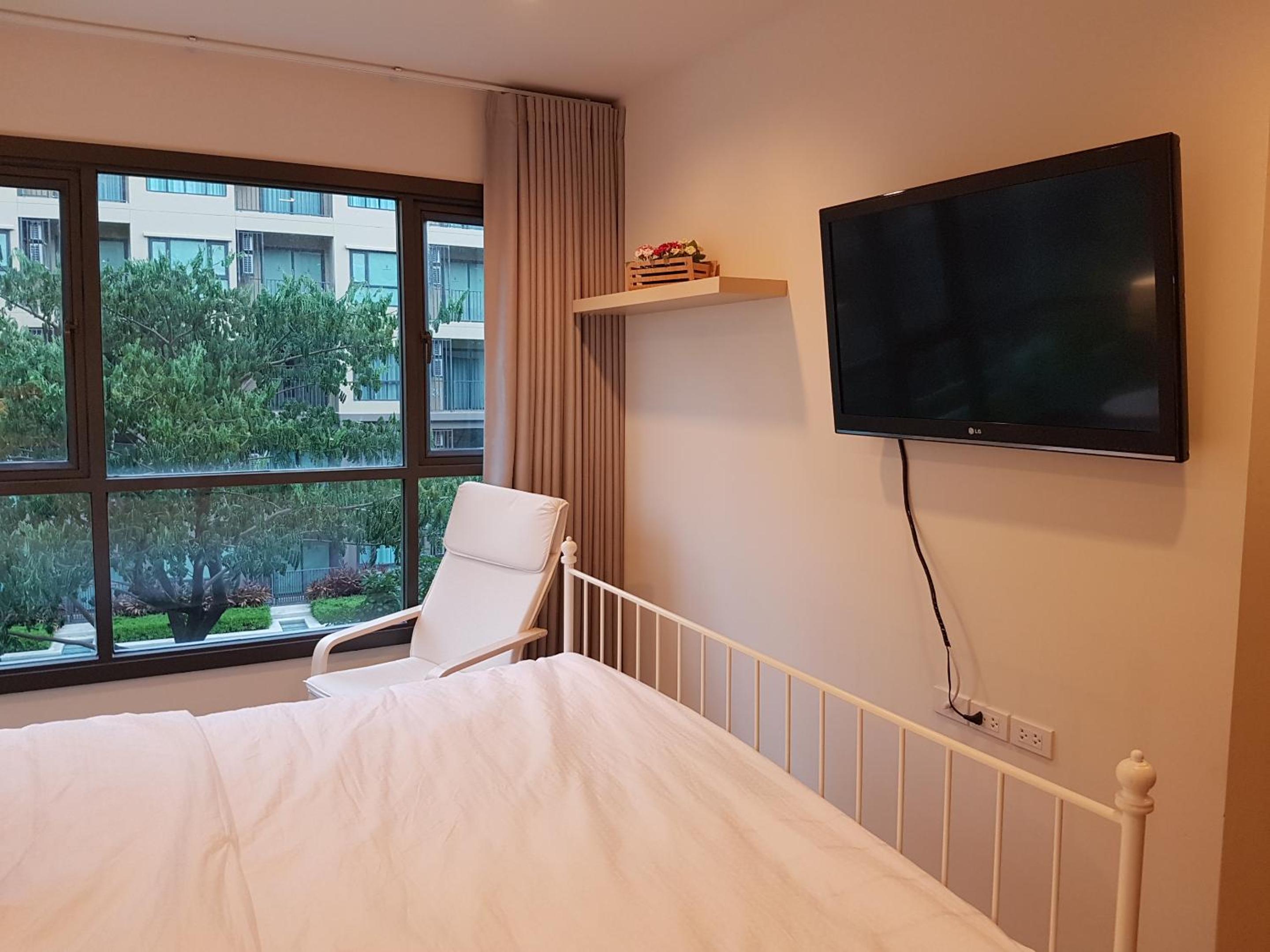 Two-Bedroom Apartment - Photo 18