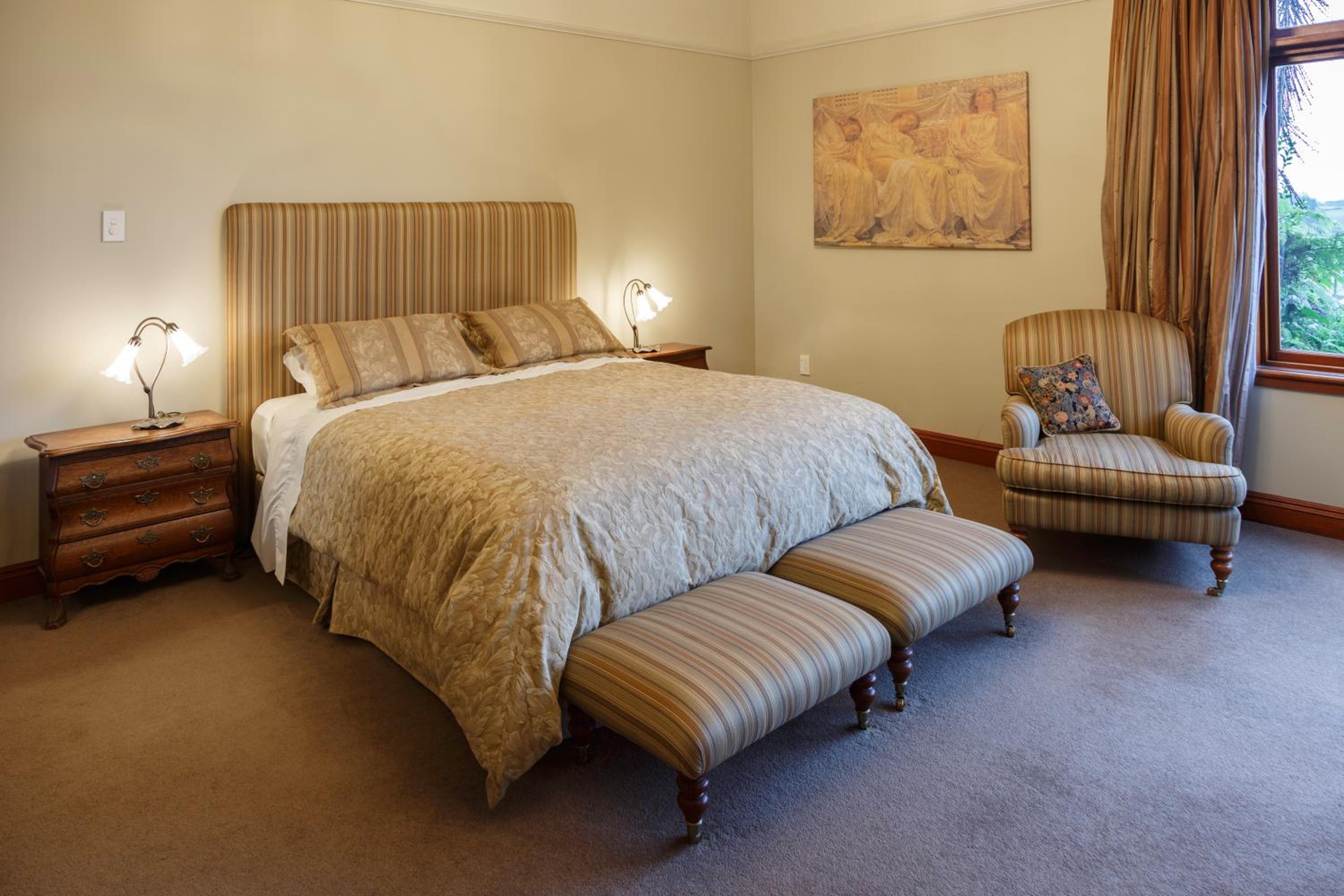 King Room with Lake View - Photo 1