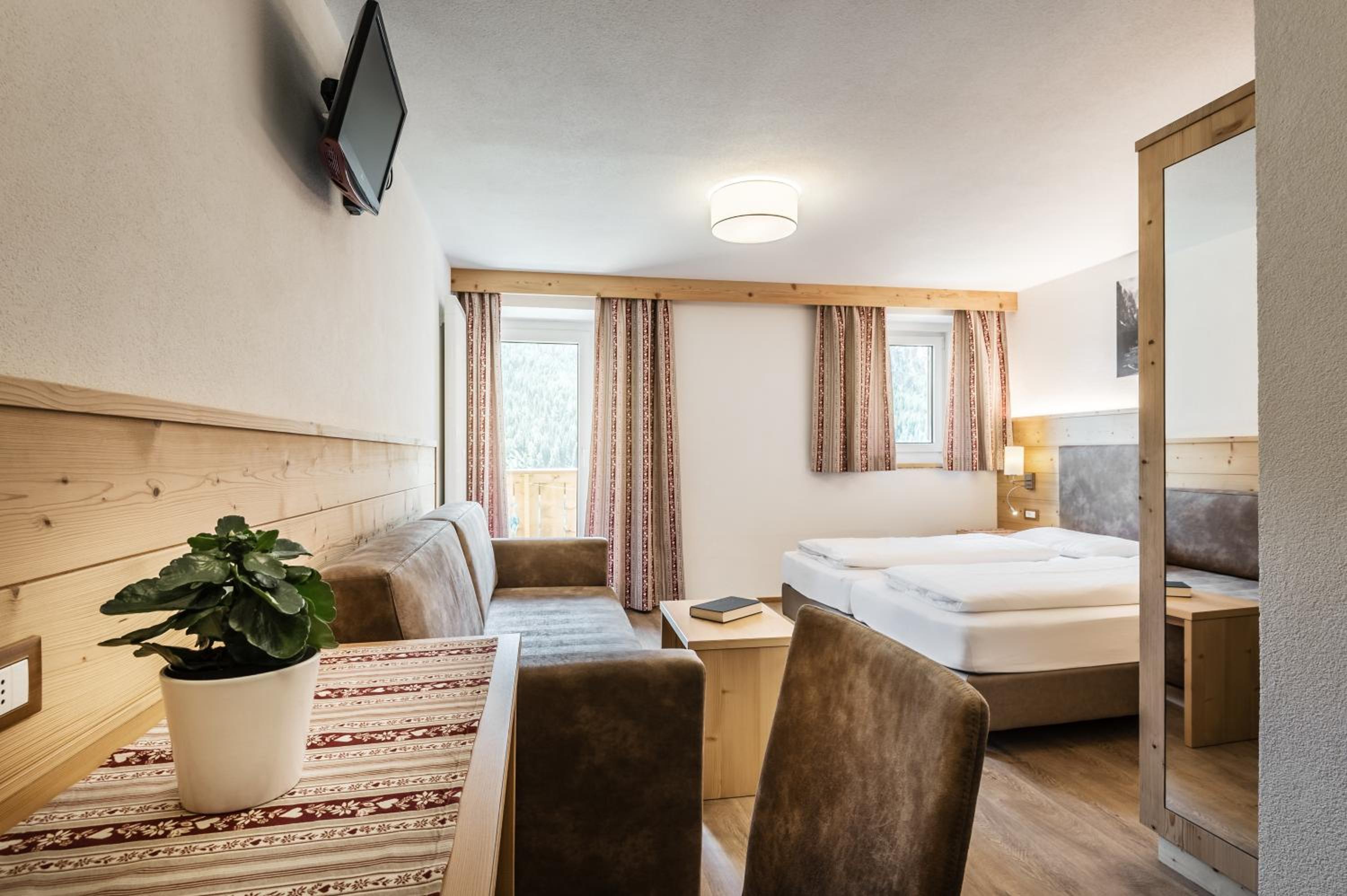 Triple Room photo 2