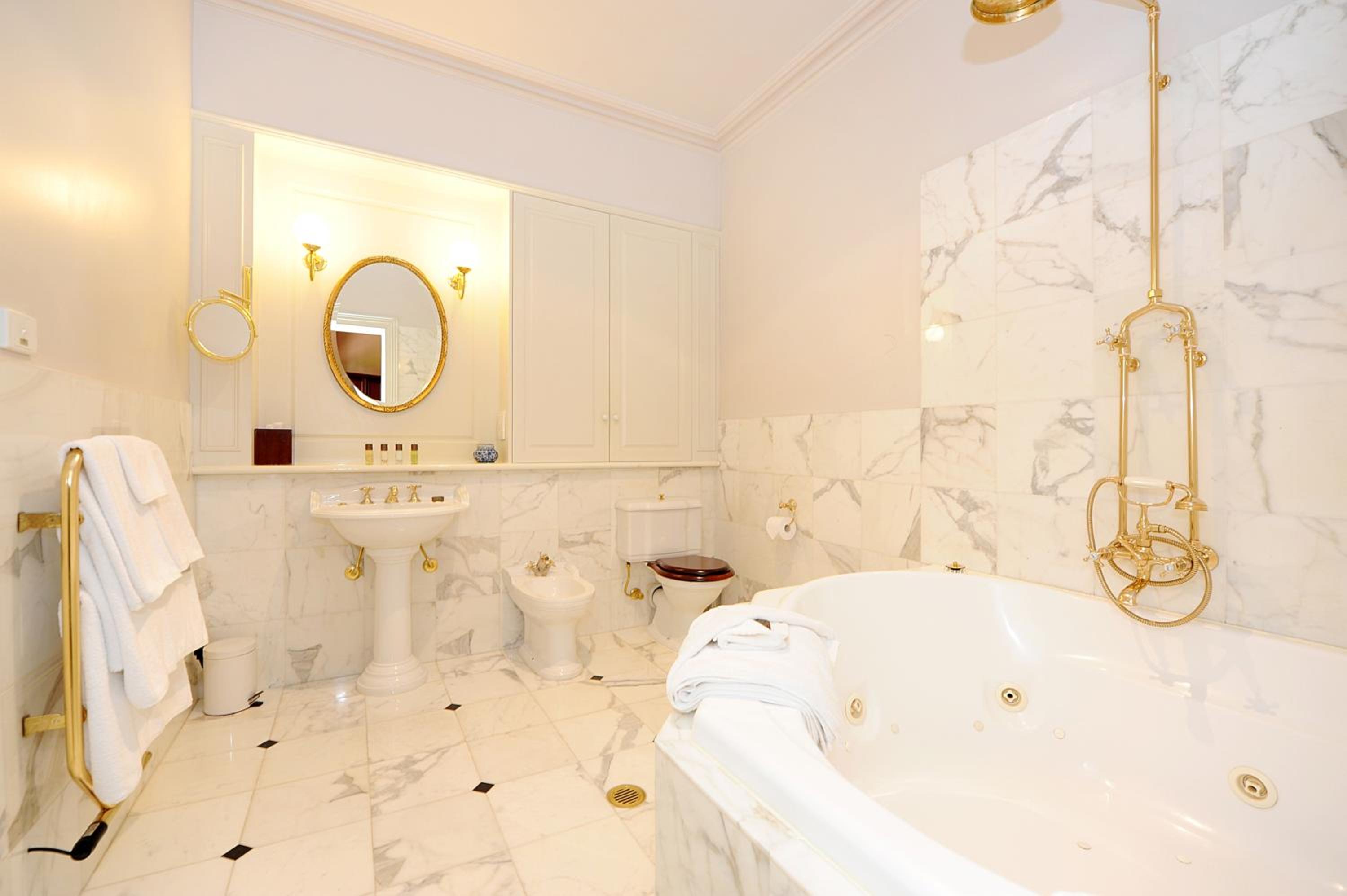 Stable Suite - Photo 10
