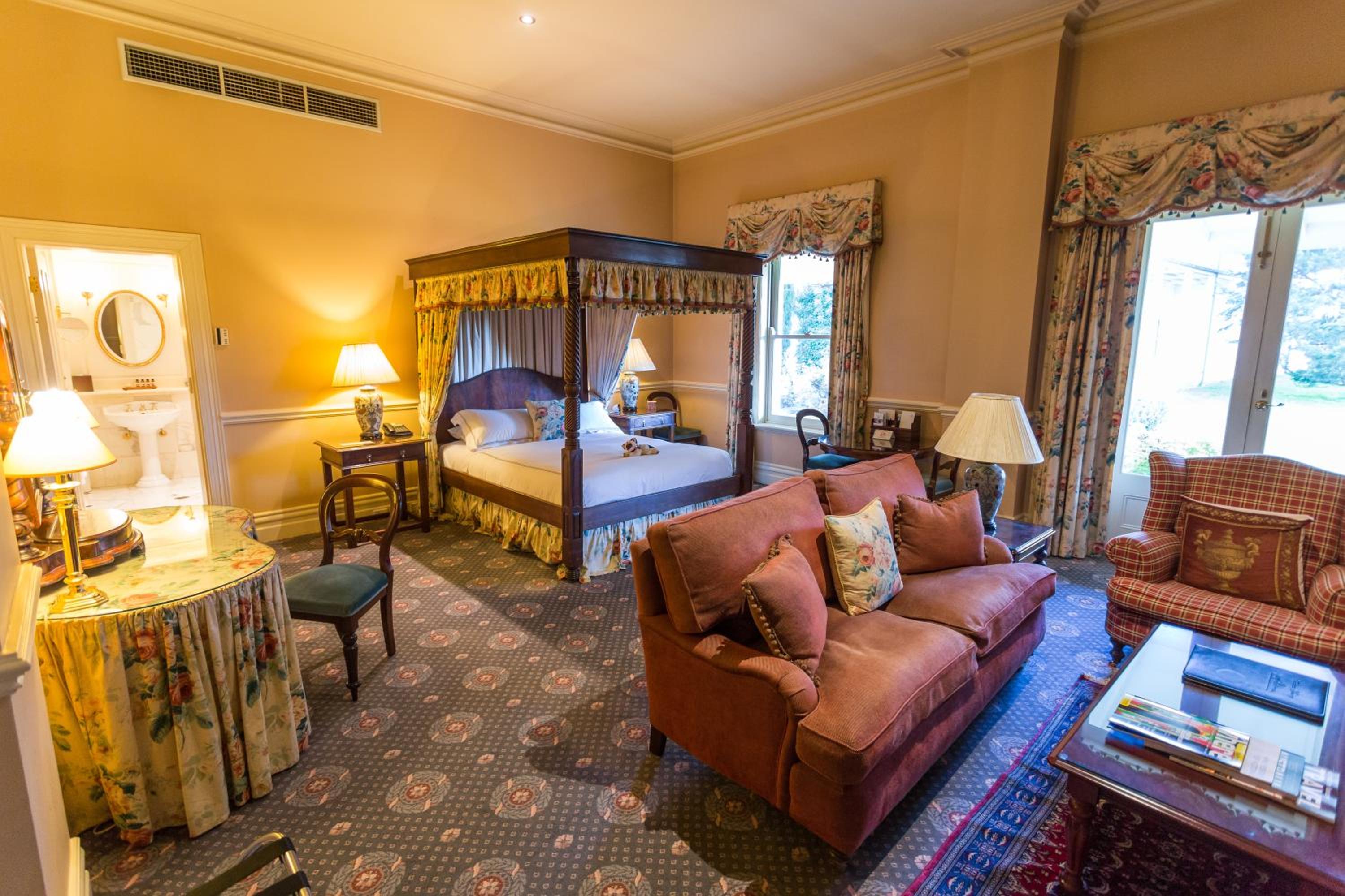 Stable Suite - Photo 8