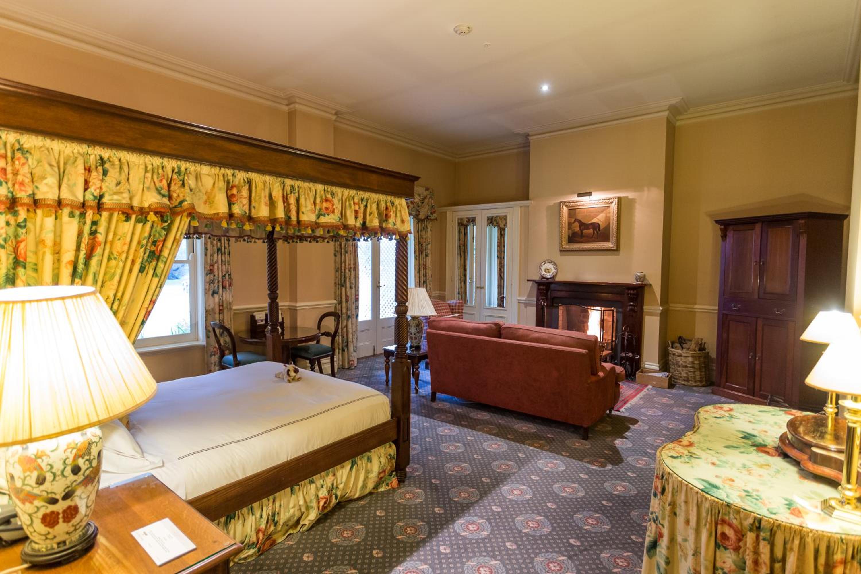 Stable Suite - Photo 11