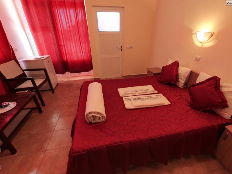 Standard Double Room - Photo 3