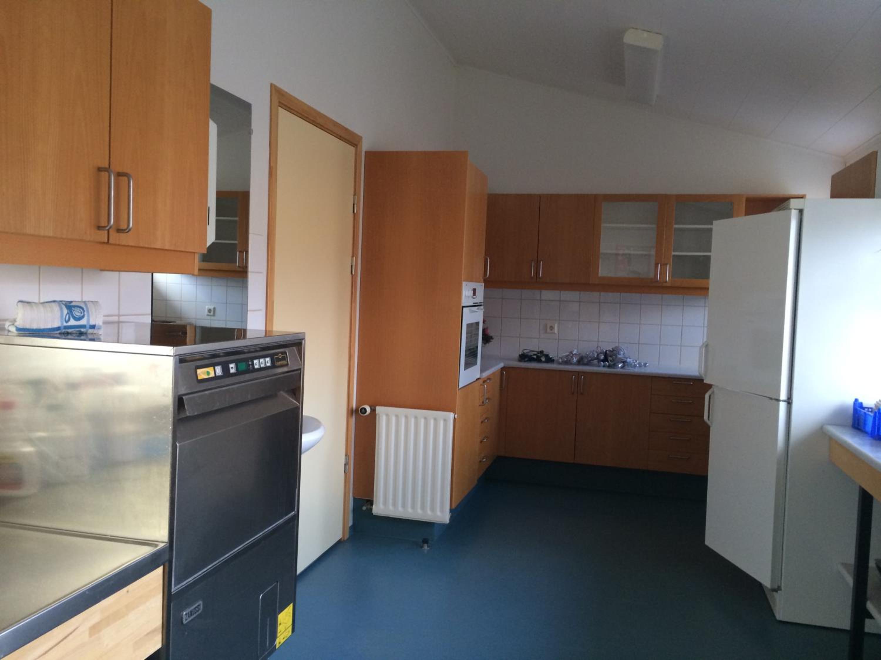 Economy Triple Room with Shared Bathroom photo 2