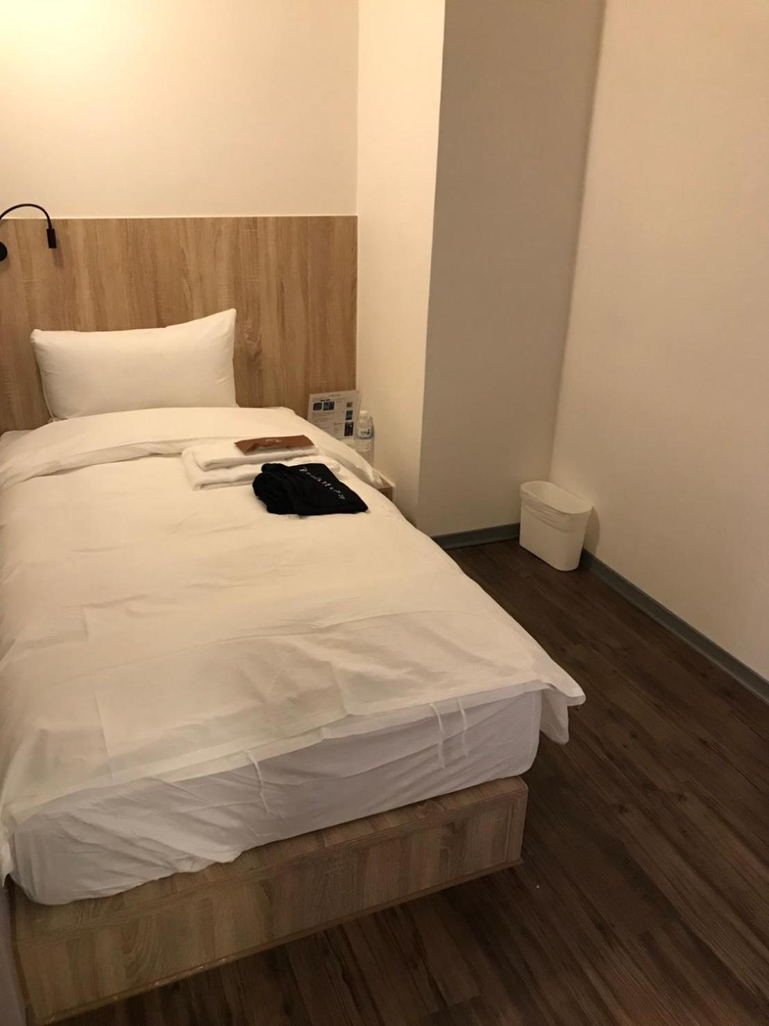 Single Room with Private Bathroom (Female Only) photo 1