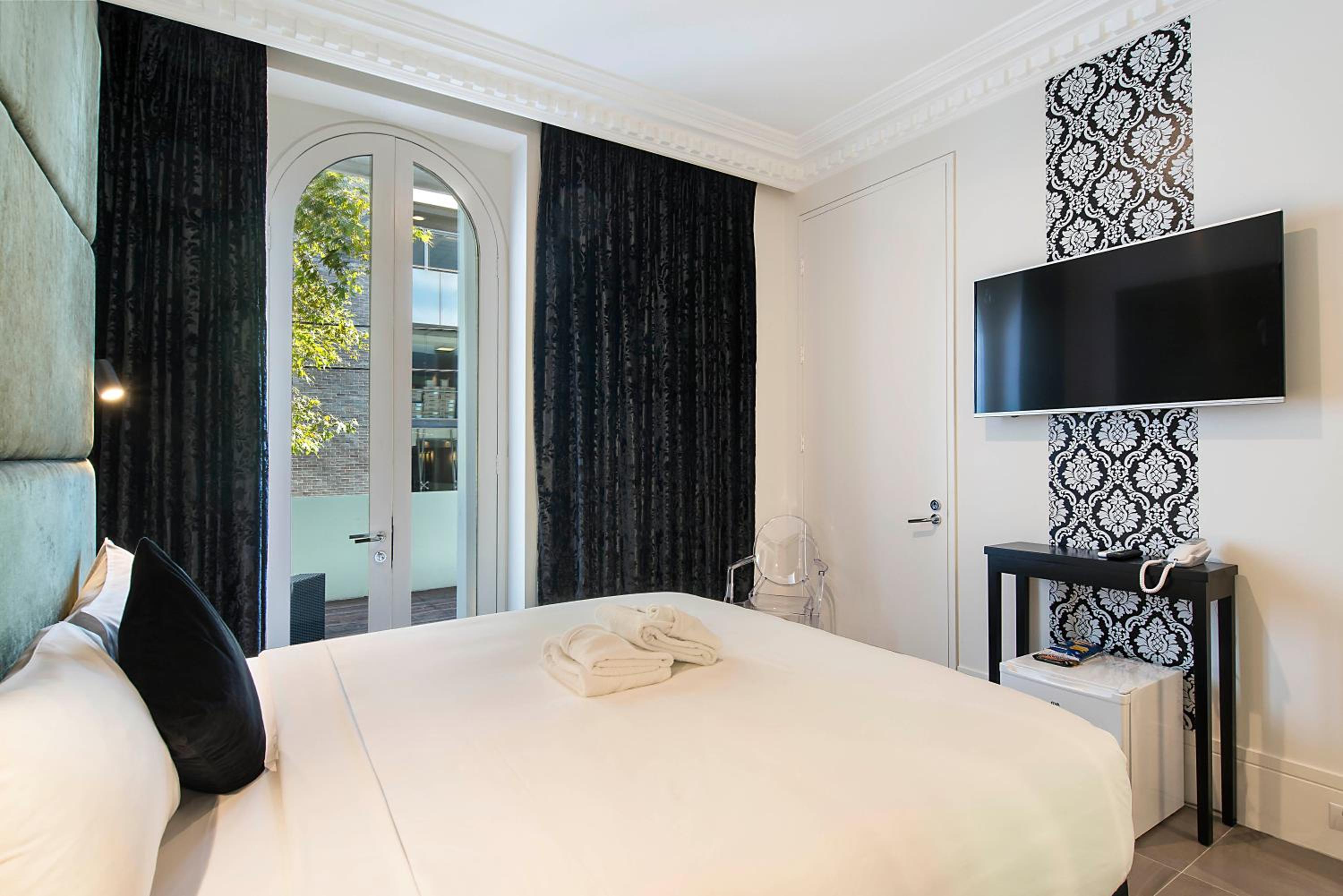 King Room with Balcony