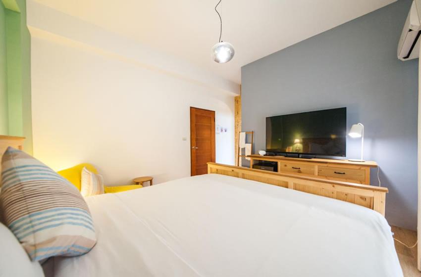 Double Room with Balcony (2 Adults + 1 Child) photo 3