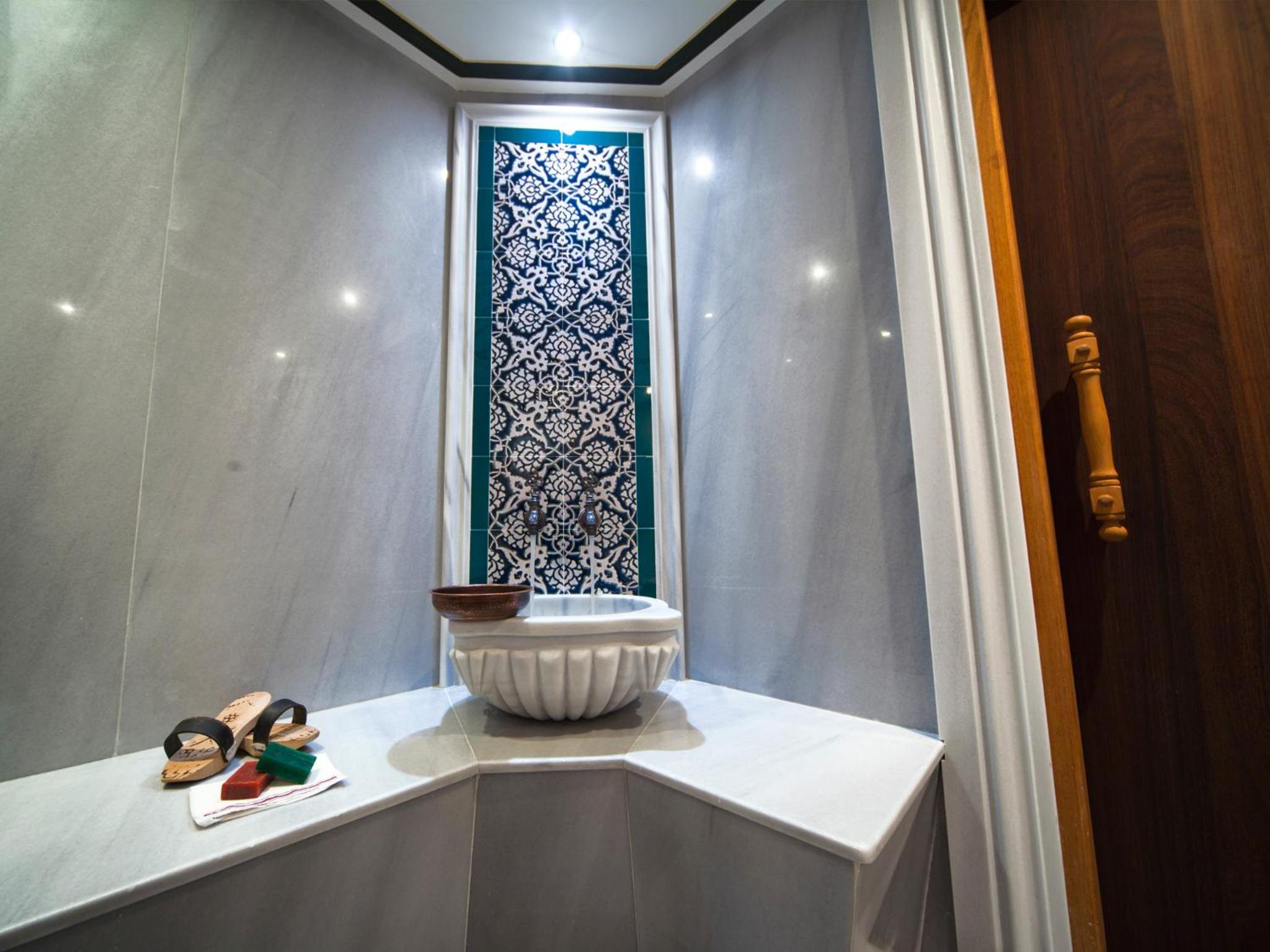 Suite with Hammam and Steam Bath photo 2